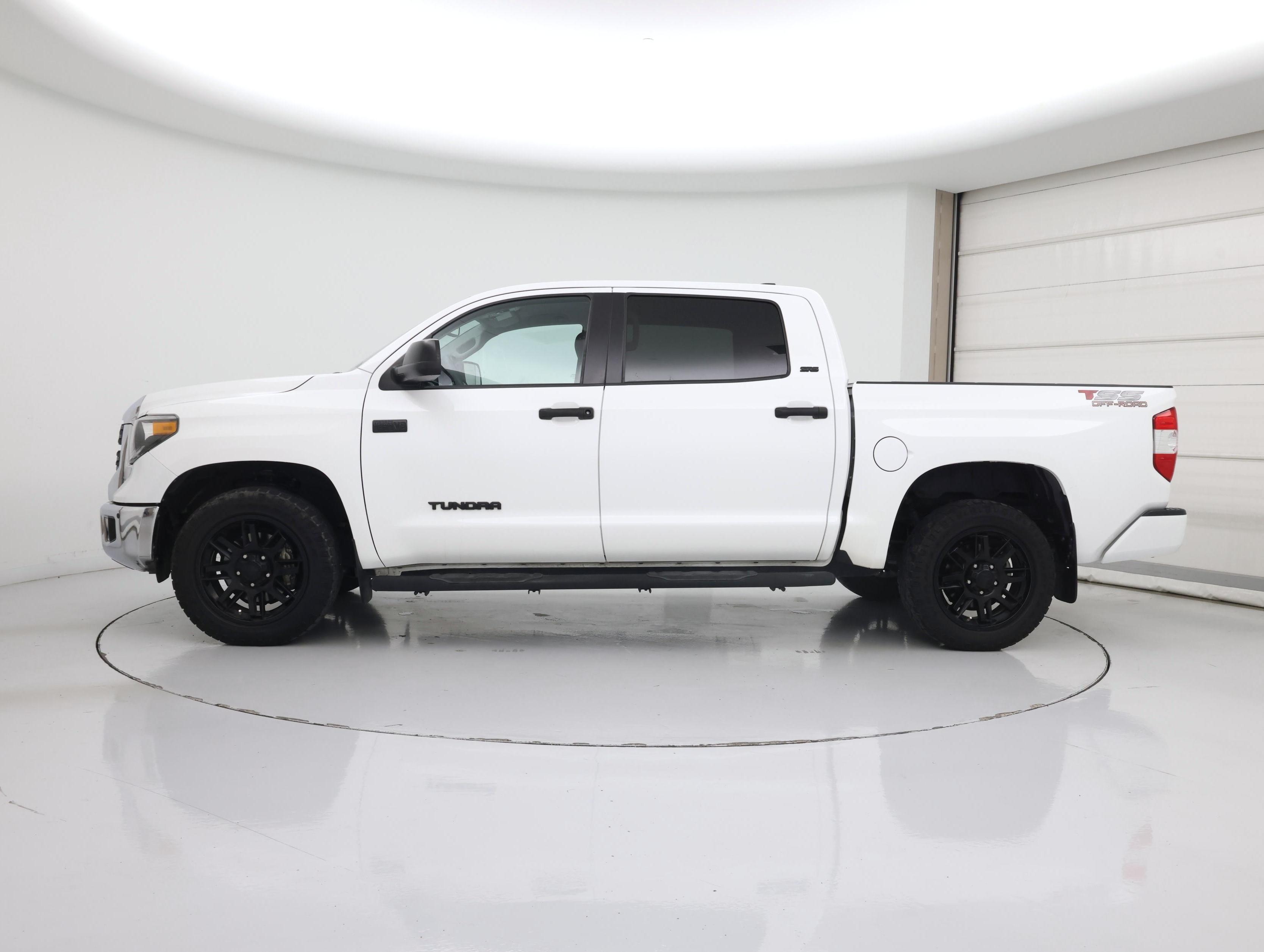 Thumbnail: 2021 Toyota Tundra - 3