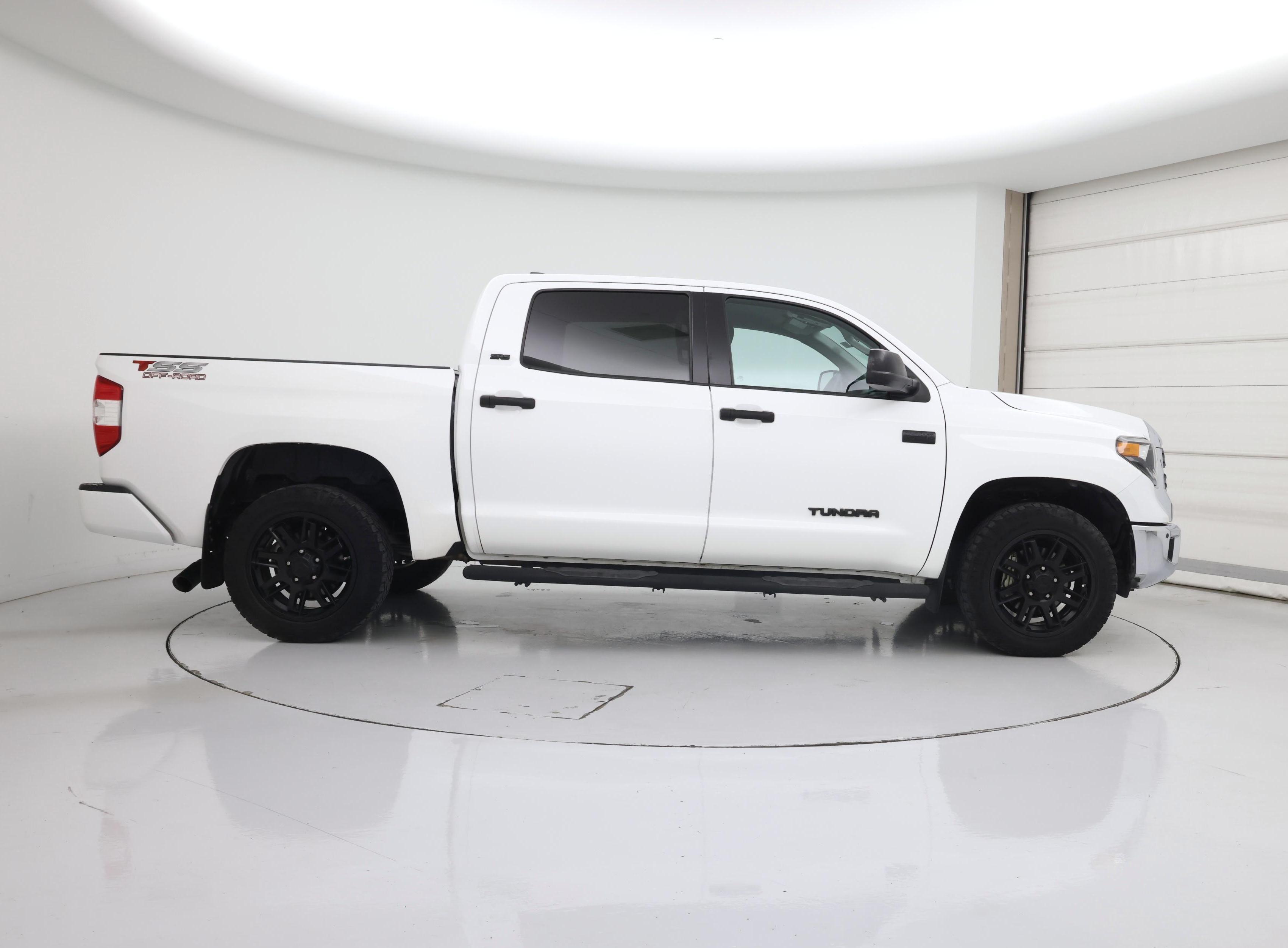 Thumbnail: 2021 Toyota Tundra - 7