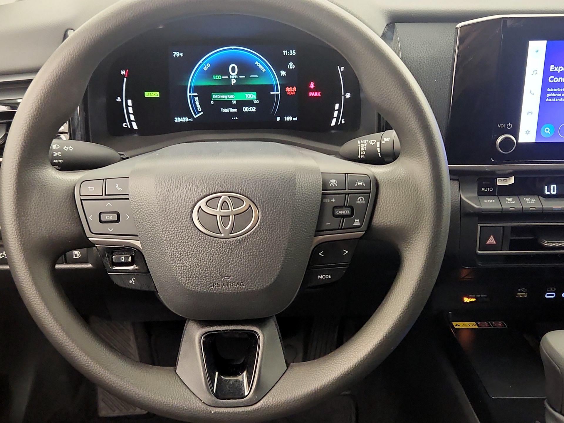 Thumbnail: 2025 Toyota Camry - 10