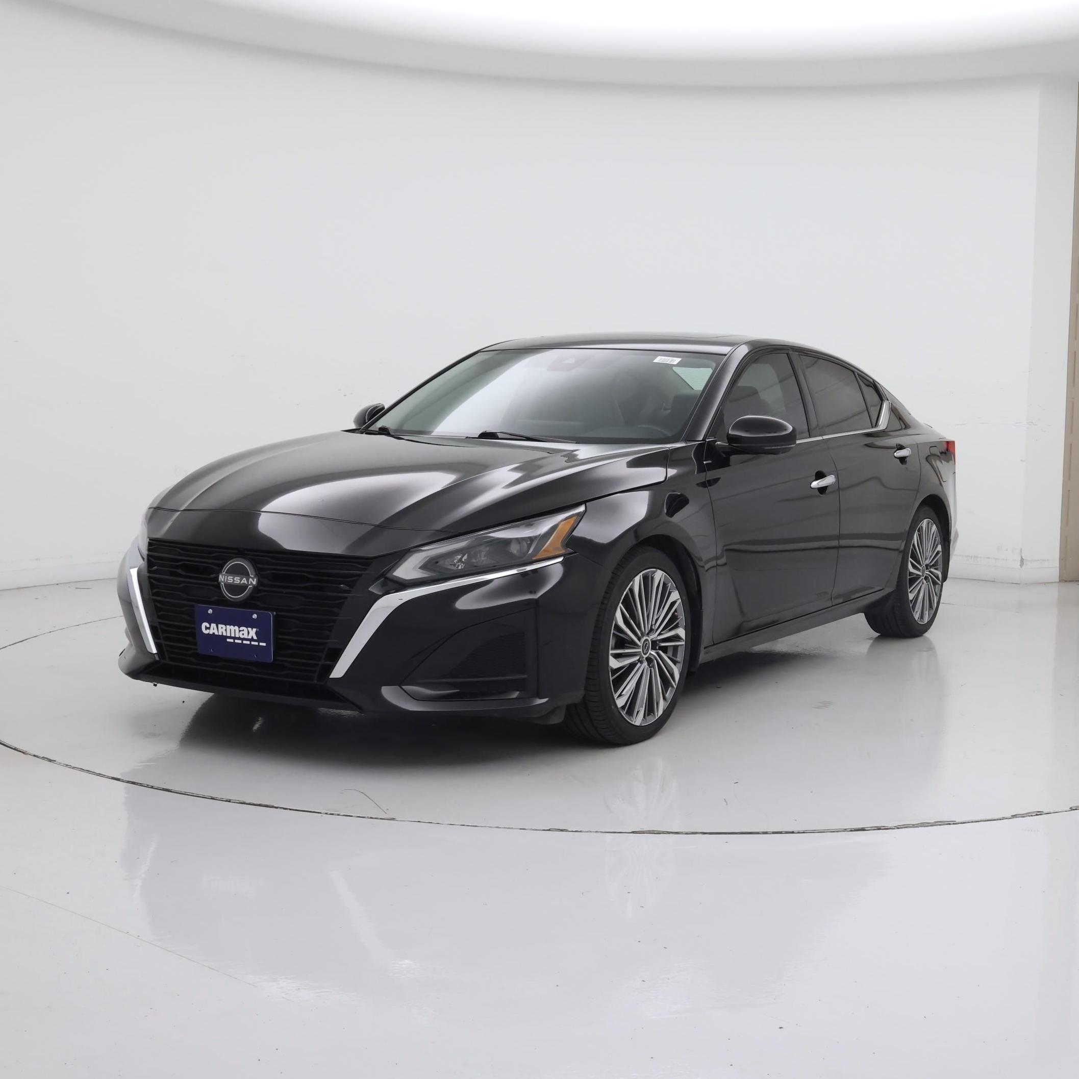 Thumbnail: 2023 Nissan Altima - 4
