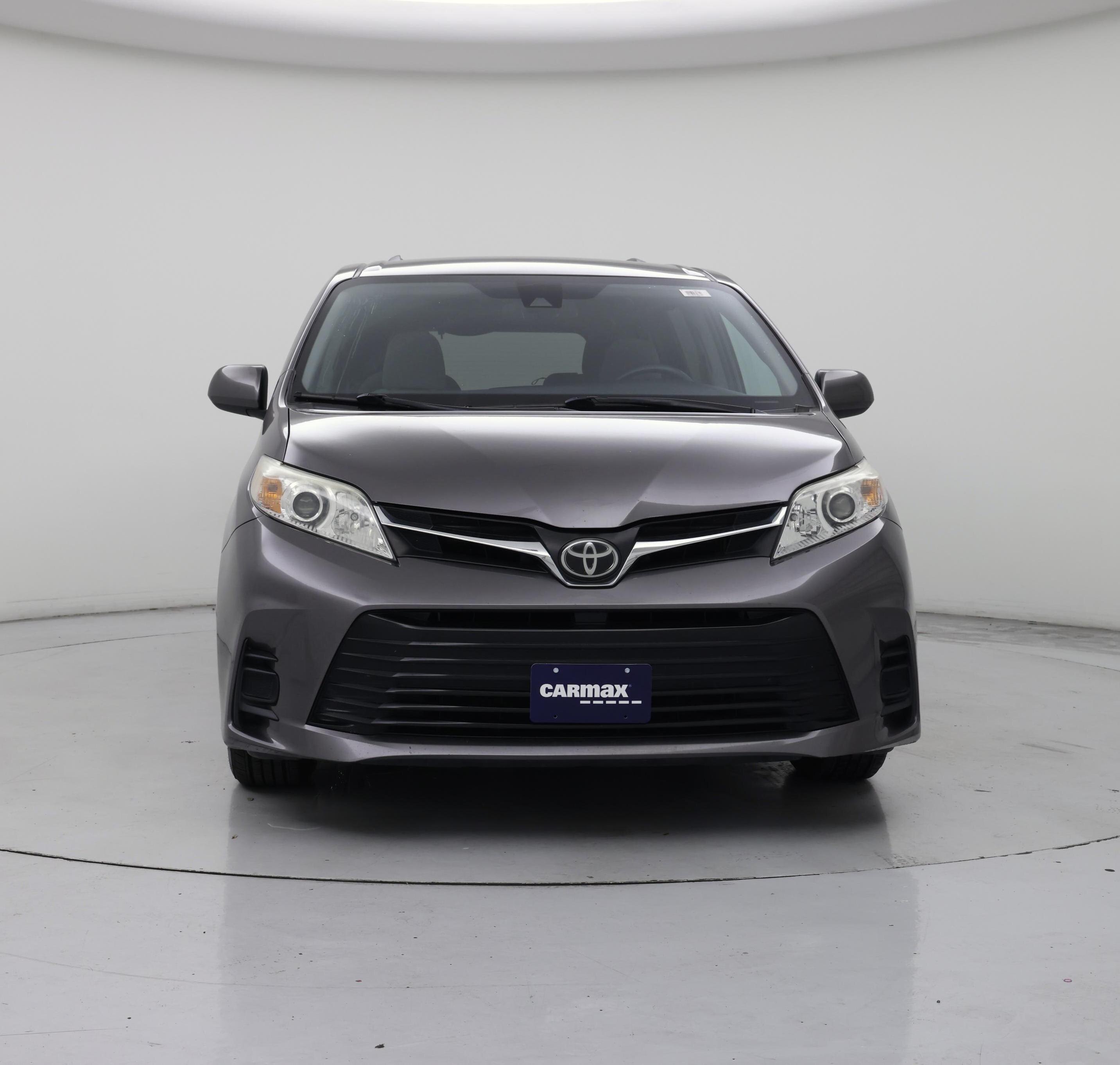 Thumbnail: 2018 Toyota Sienna - 5