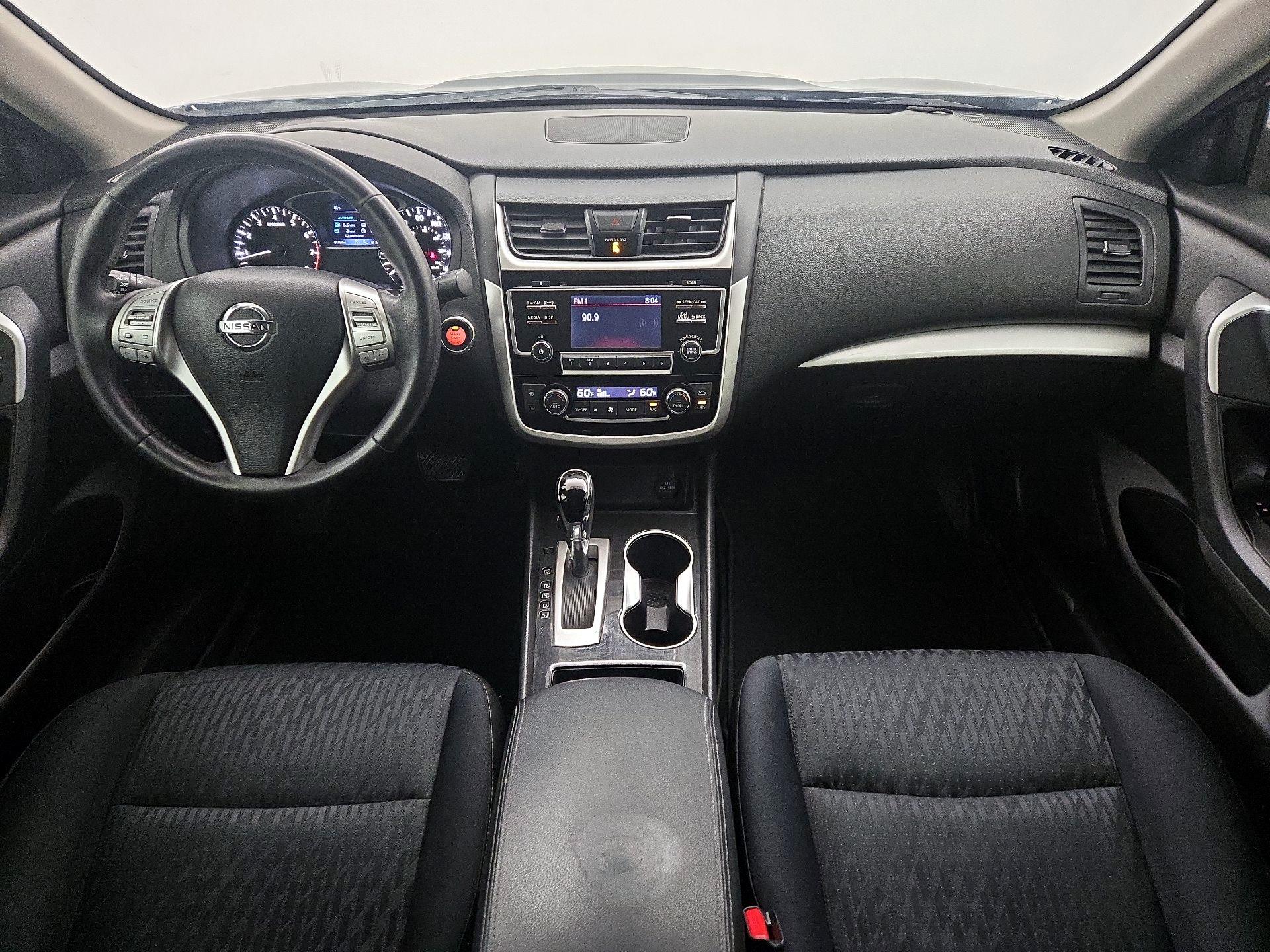 Thumbnail: 2018 Nissan Altima - 9