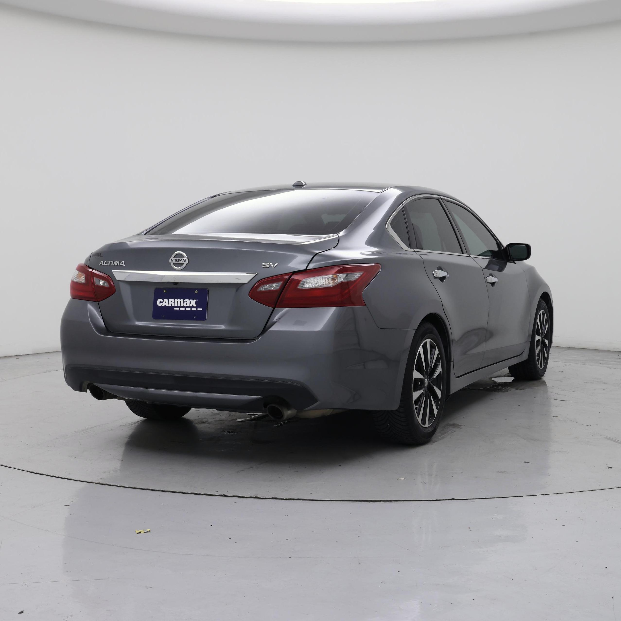 Thumbnail: 2018 Nissan Altima - 8