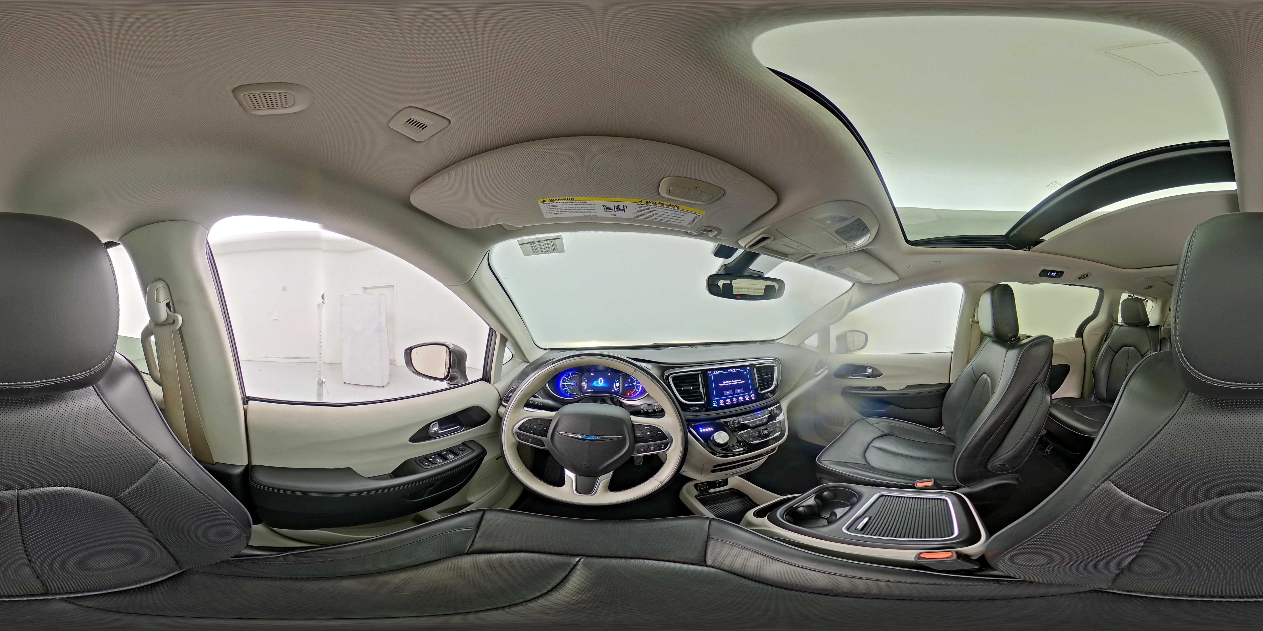 2018 Chrysler Pacifica Hybrid Limited - Photo 30
