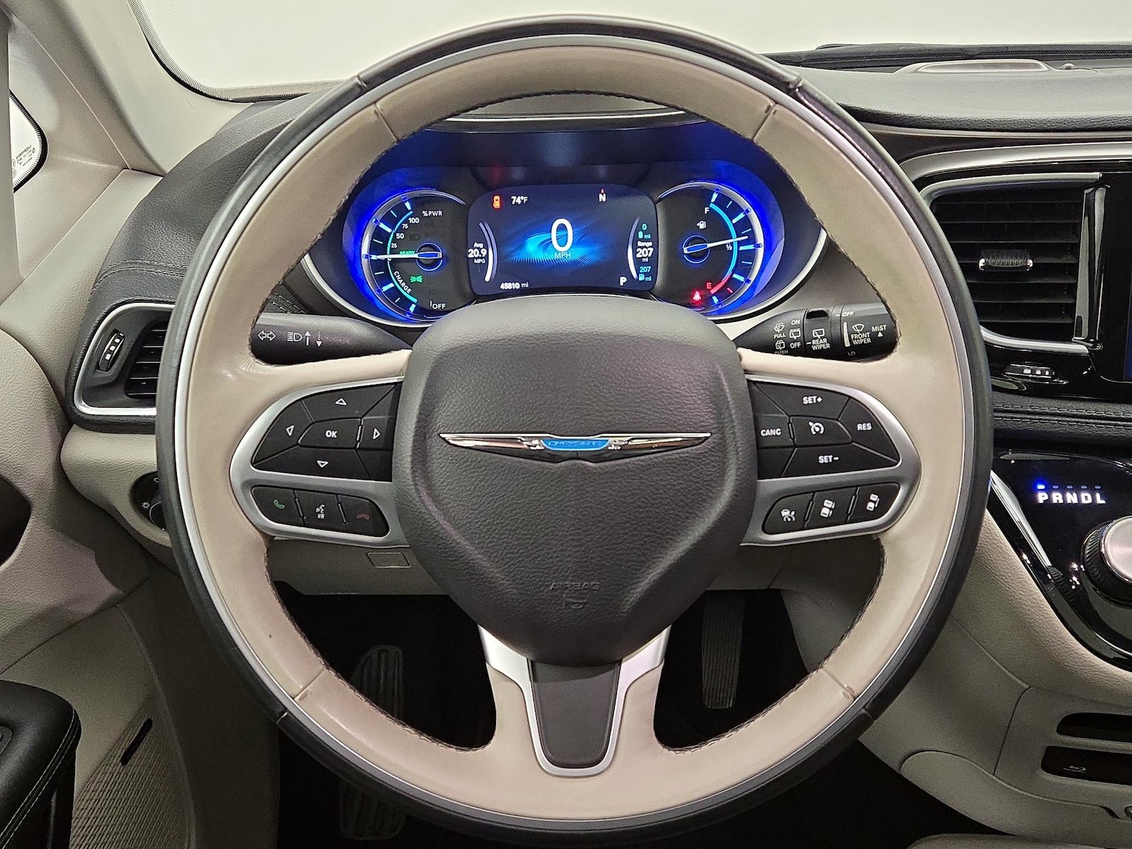 2018 Chrysler Pacifica Hybrid Limited - Photo 11