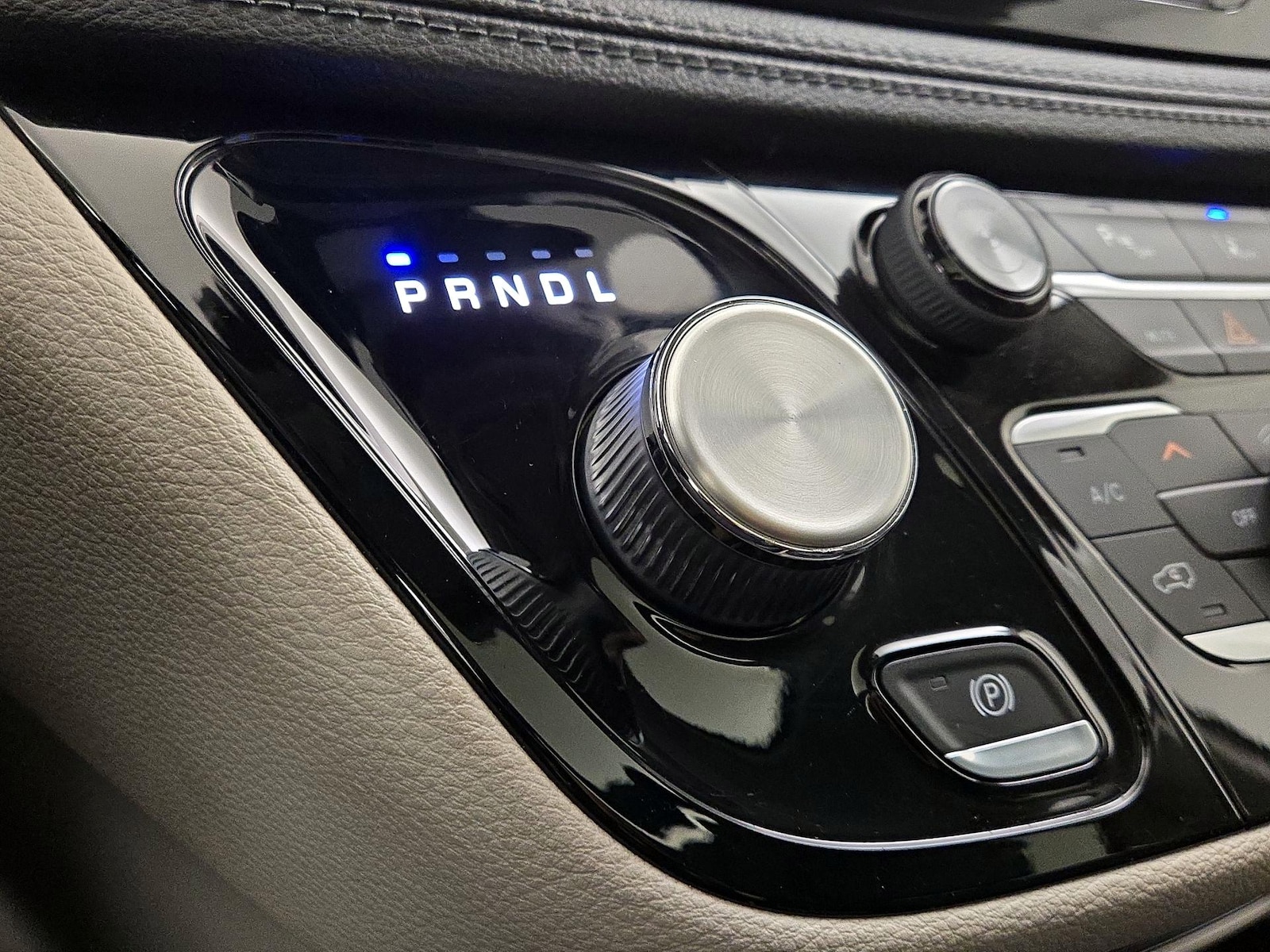2018 Chrysler Pacifica Hybrid Limited - Photo 19