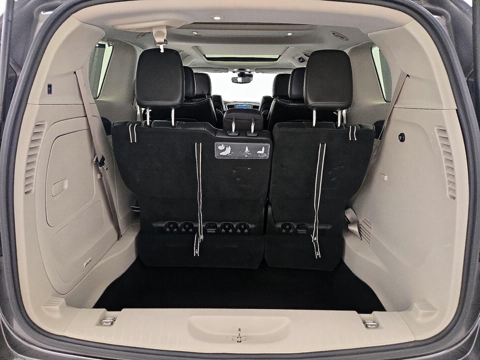 2018 Chrysler Pacifica Hybrid Limited - Photo 24