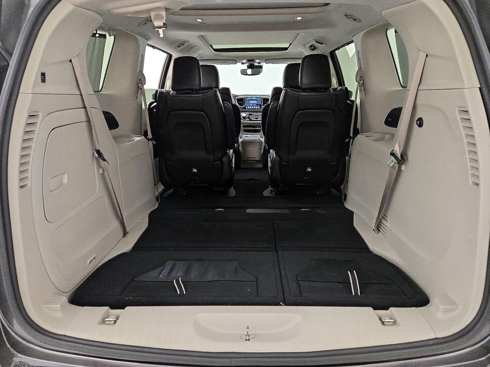 2018 Chrysler Pacifica Hybrid Limited - Photo 25