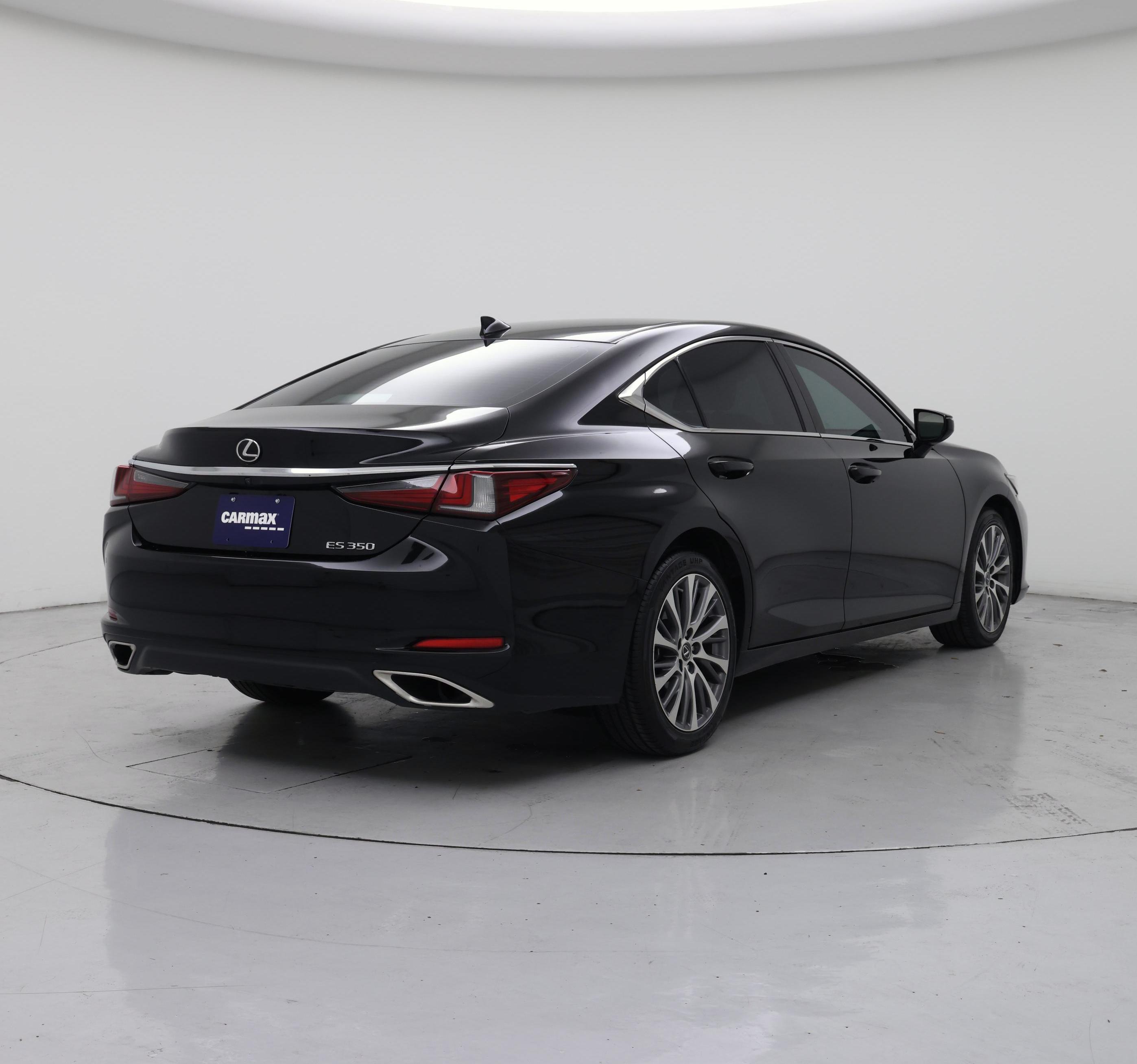 Thumbnail: 2019 Lexus ES - 8