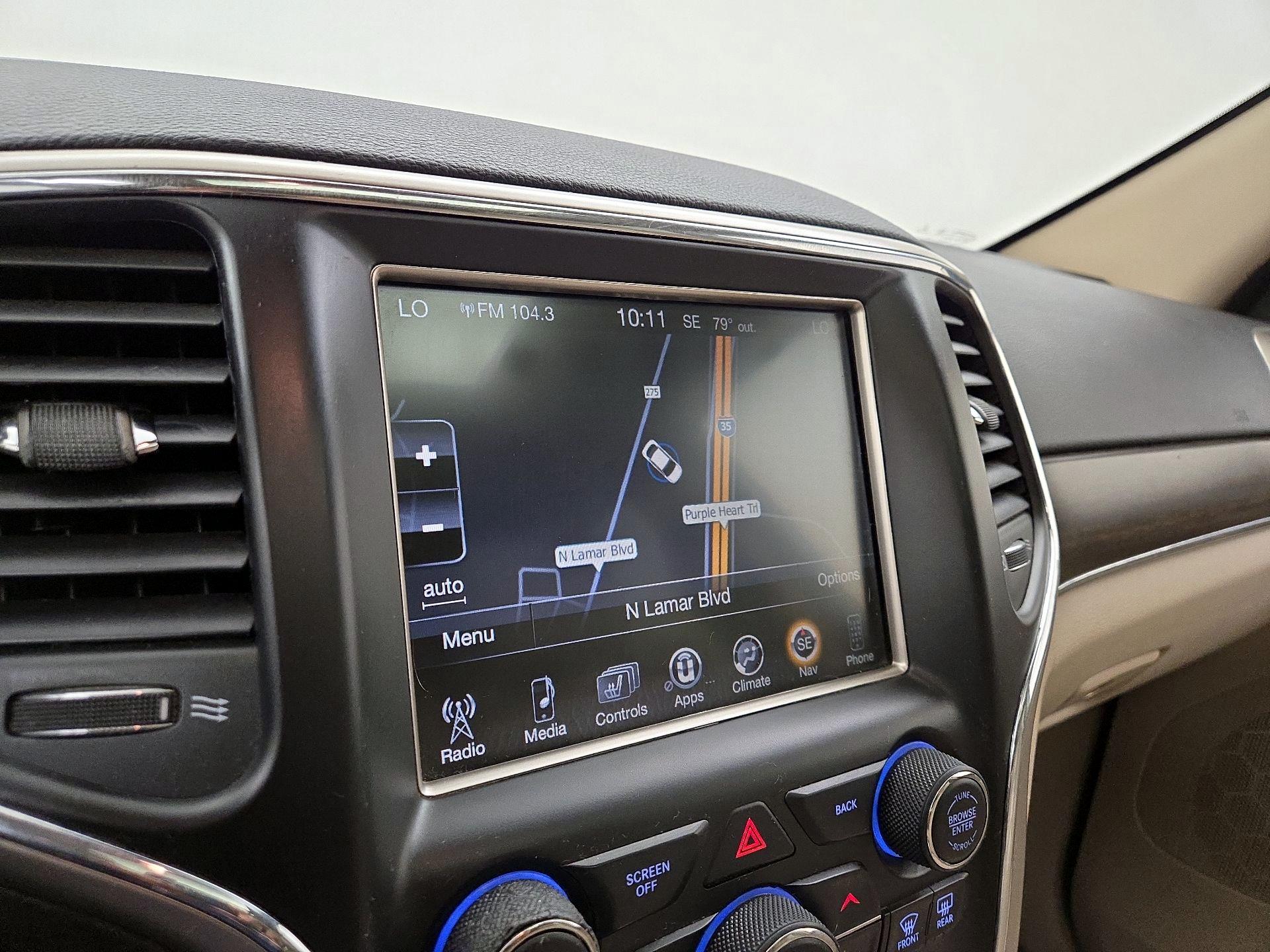 Thumbnail: 2016 Jeep Grand Cherokee - 14