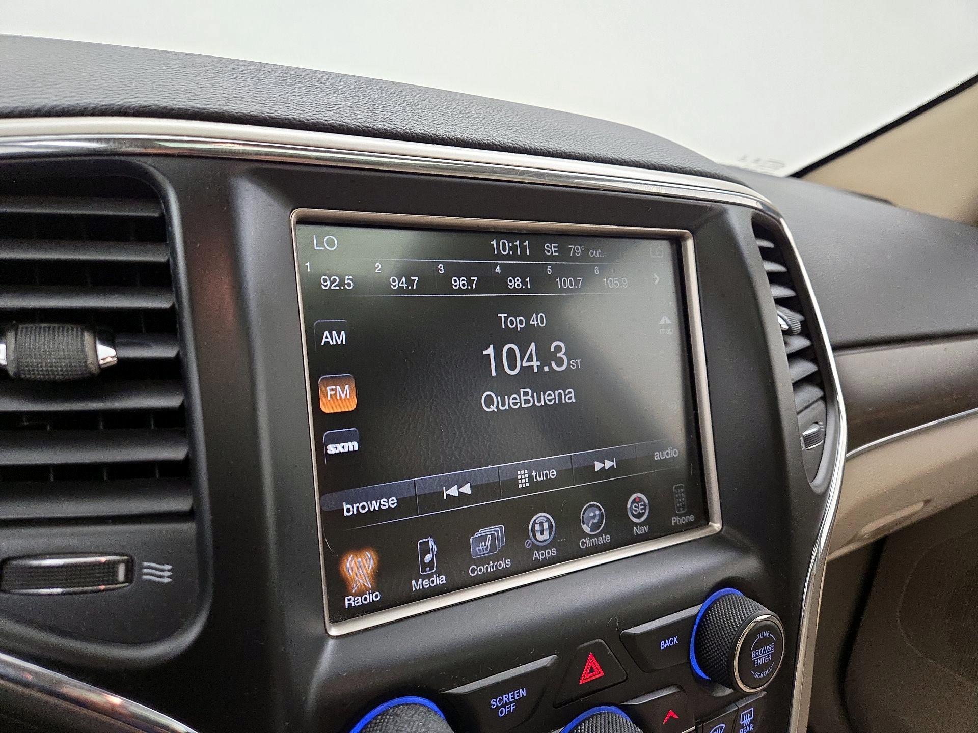 Thumbnail: 2016 Jeep Grand Cherokee - 16
