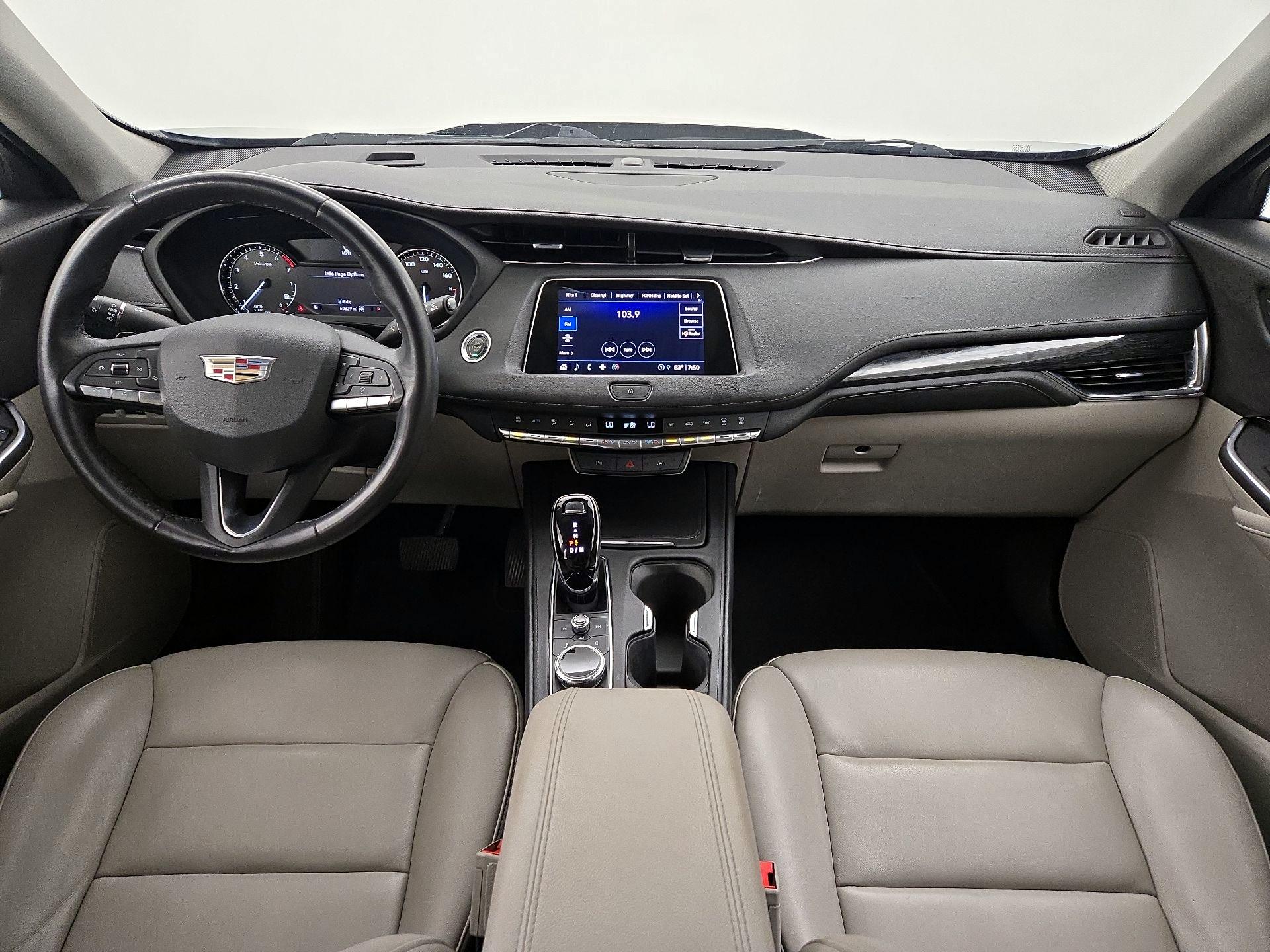 Thumbnail: 2023 Cadillac XT4 - 9