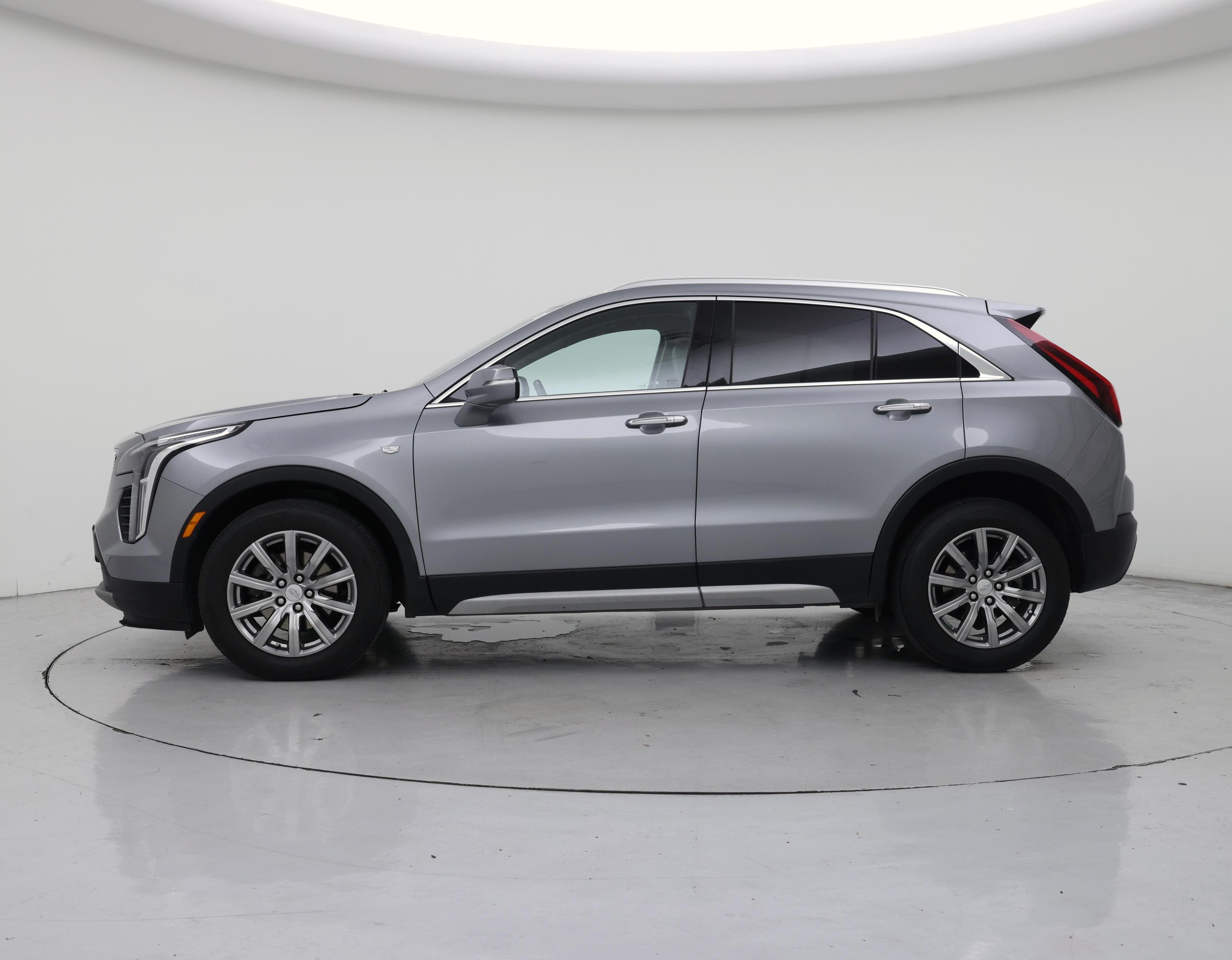 Thumbnail: 2023 Cadillac XT4 - 3