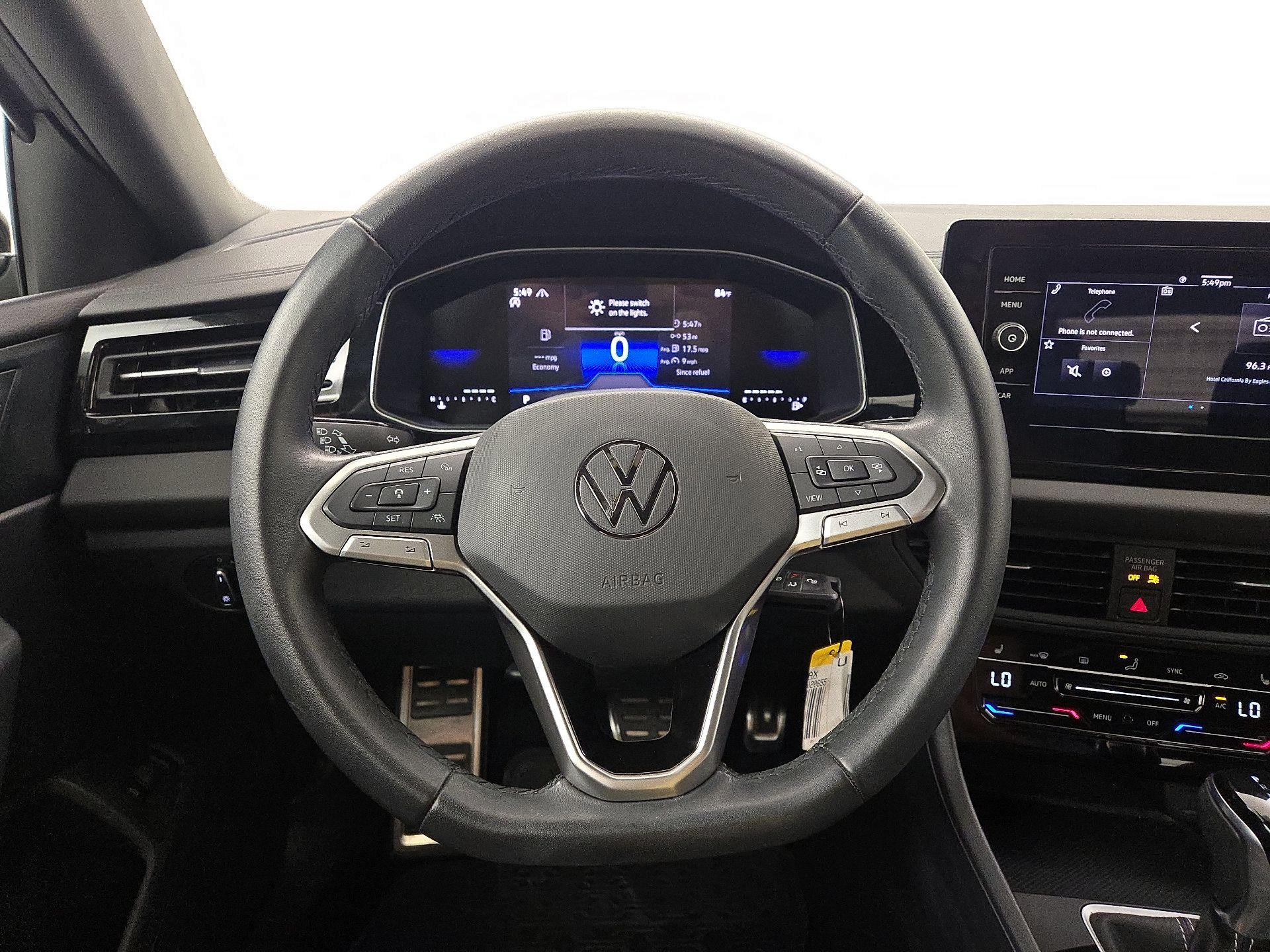 Thumbnail: 2025 Volkswagen Jetta - 10