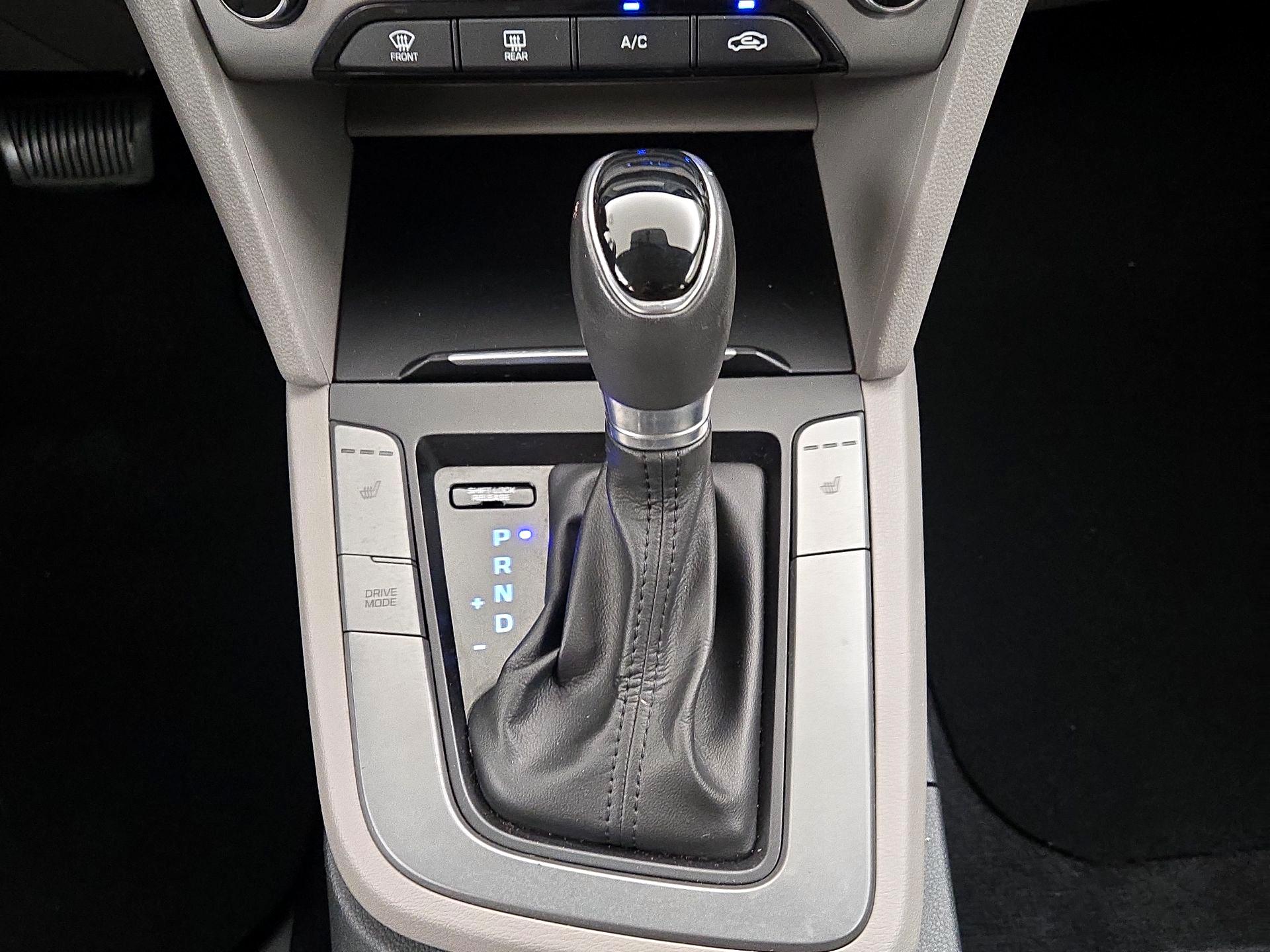 Thumbnail: 2017 Hyundai Elantra - 17