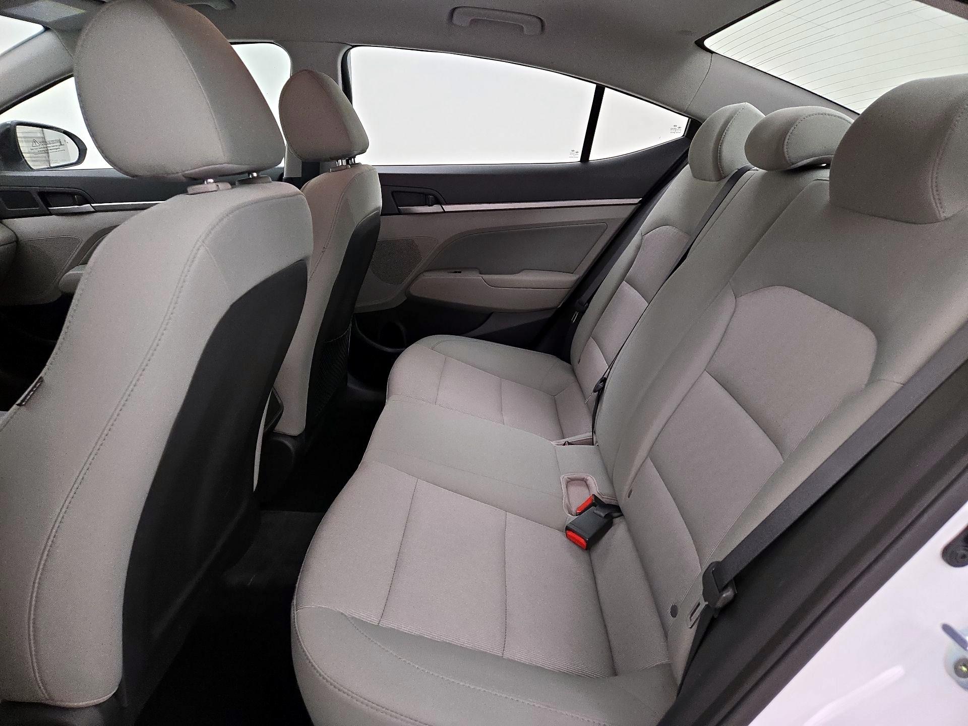 Thumbnail: 2017 Hyundai Elantra - 19