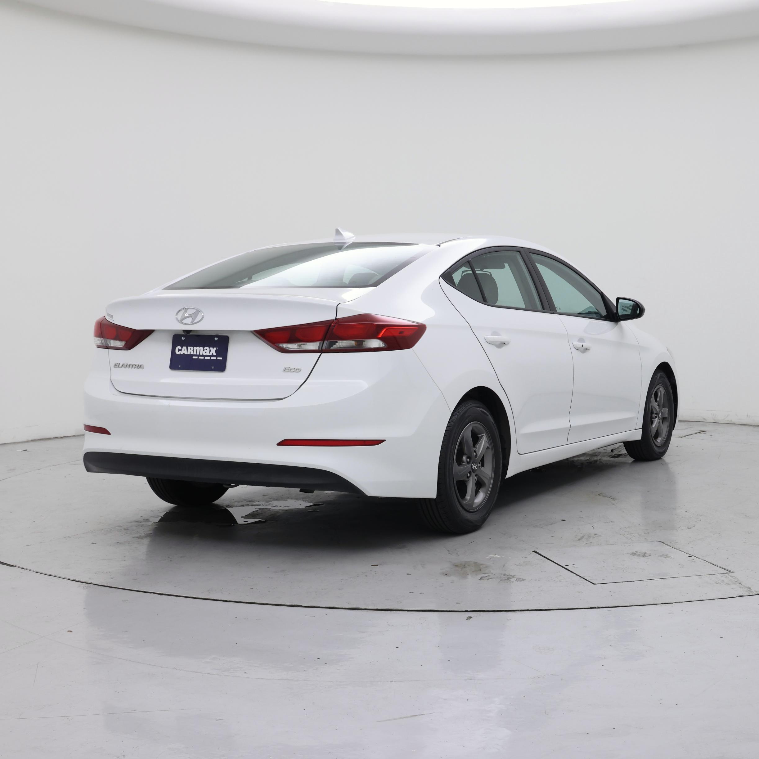 Thumbnail: 2017 Hyundai Elantra - 8