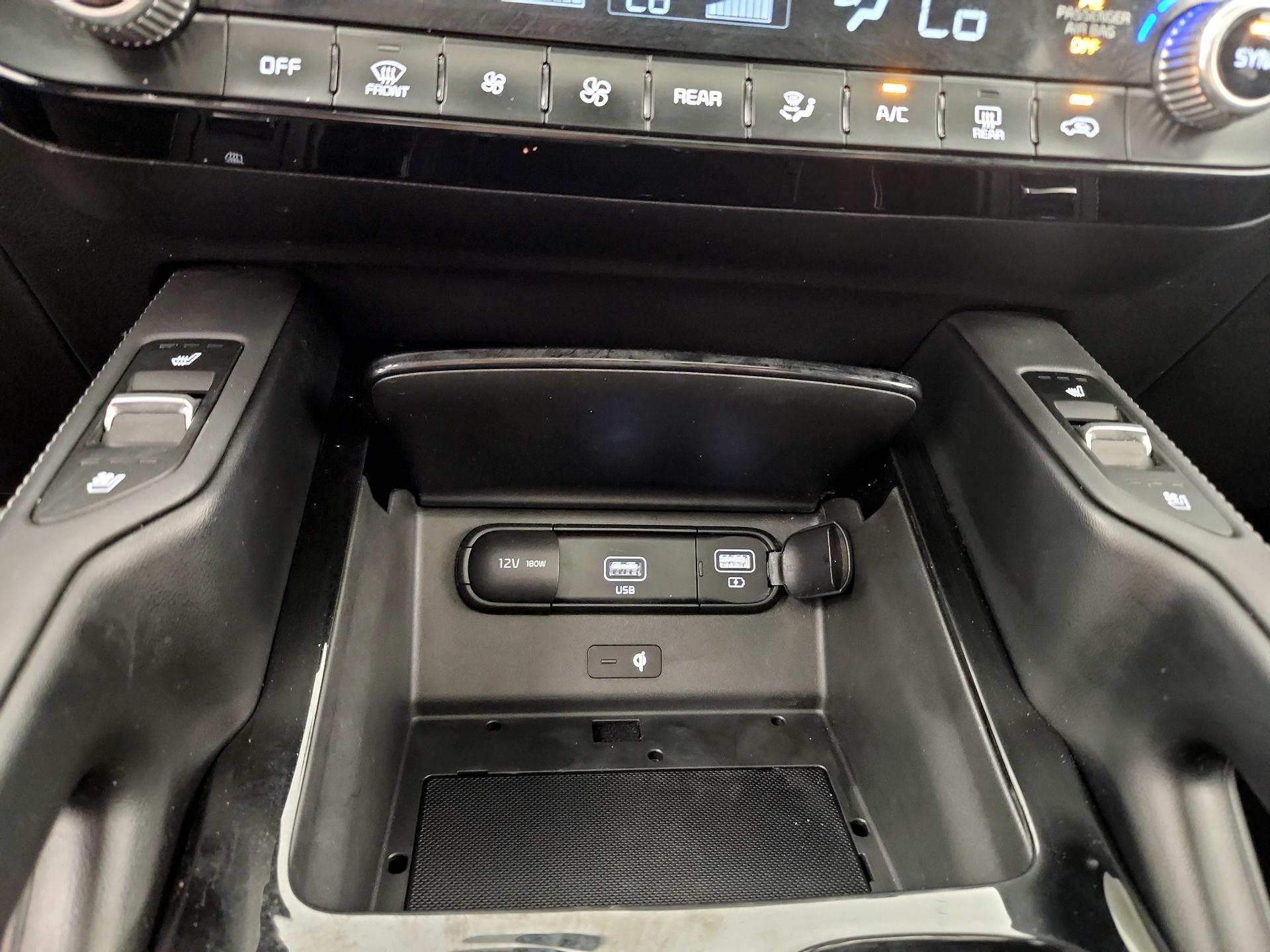Thumbnail: 2022 Kia Telluride - 19