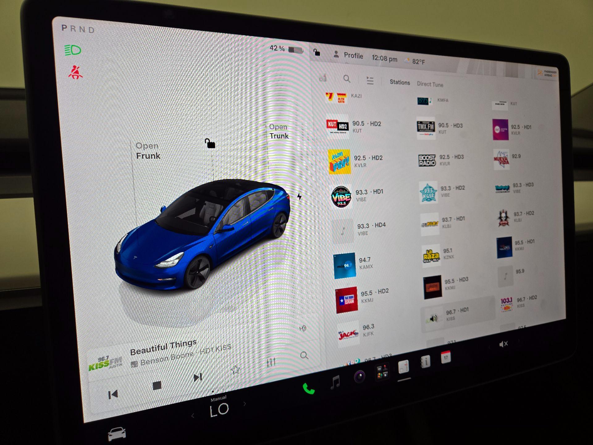 Thumbnail: 2023 Tesla Model 3 - 15