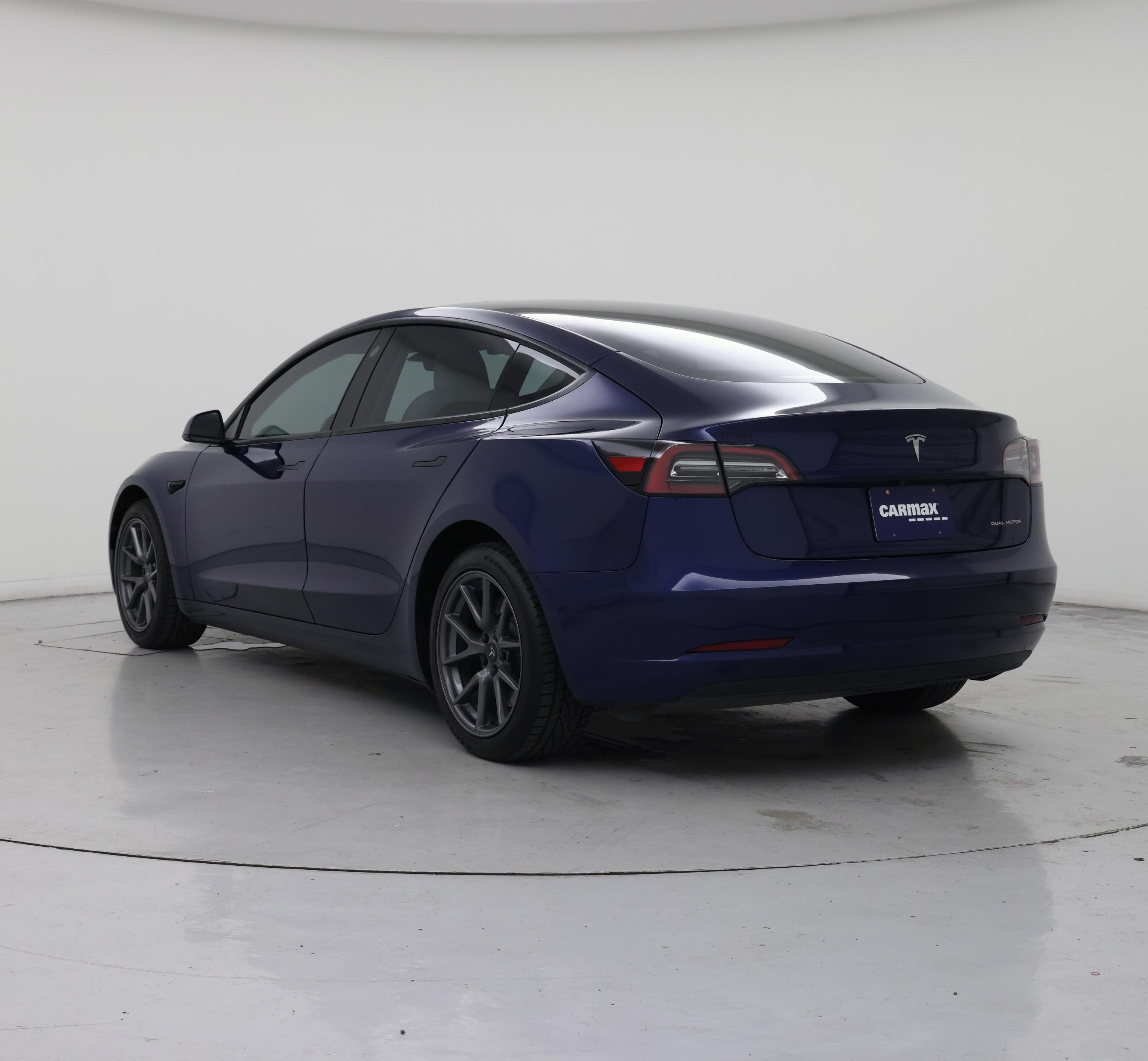Thumbnail: 2023 Tesla Model 3 - 2