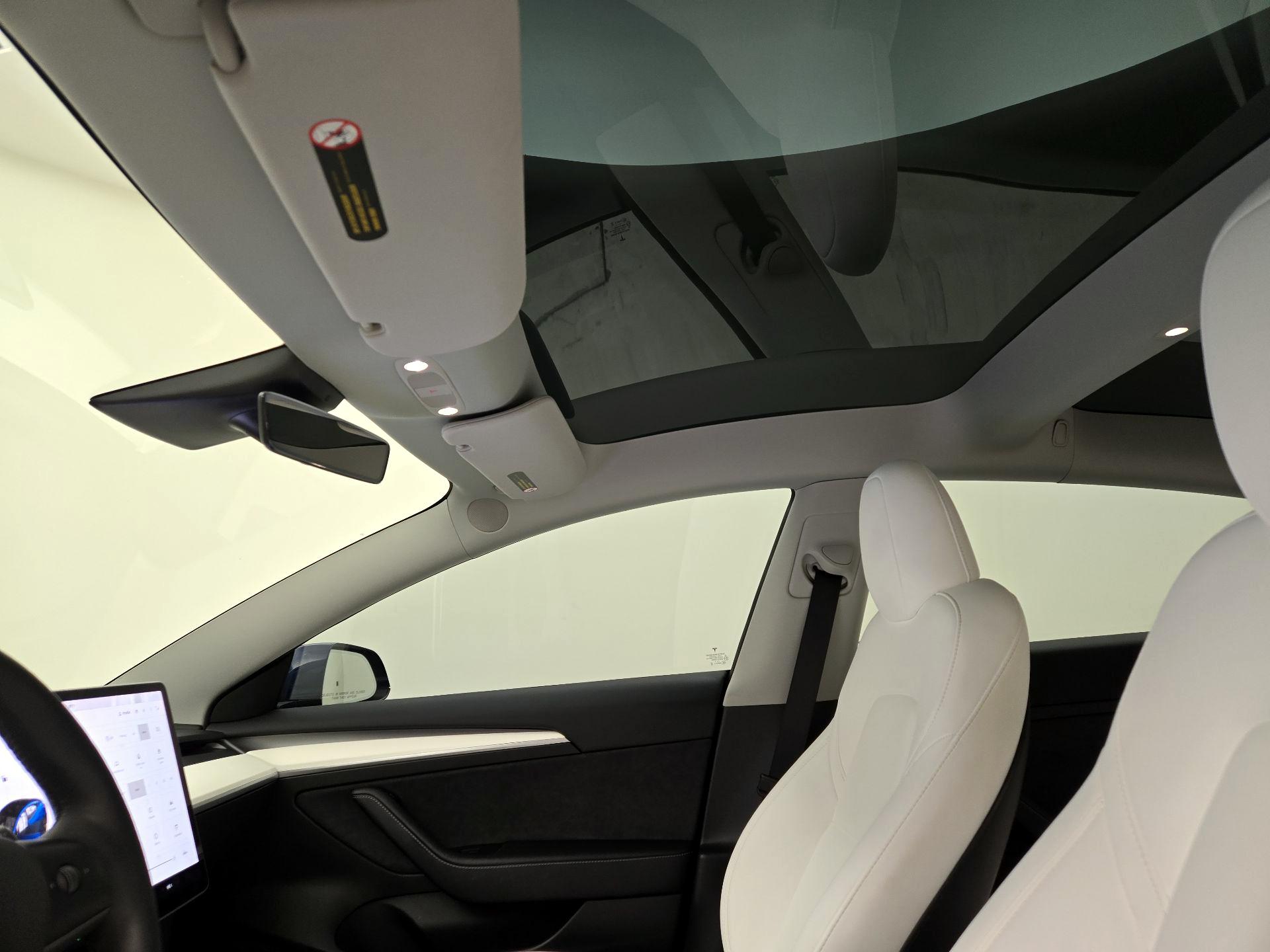 Thumbnail: 2023 Tesla Model 3 - 19
