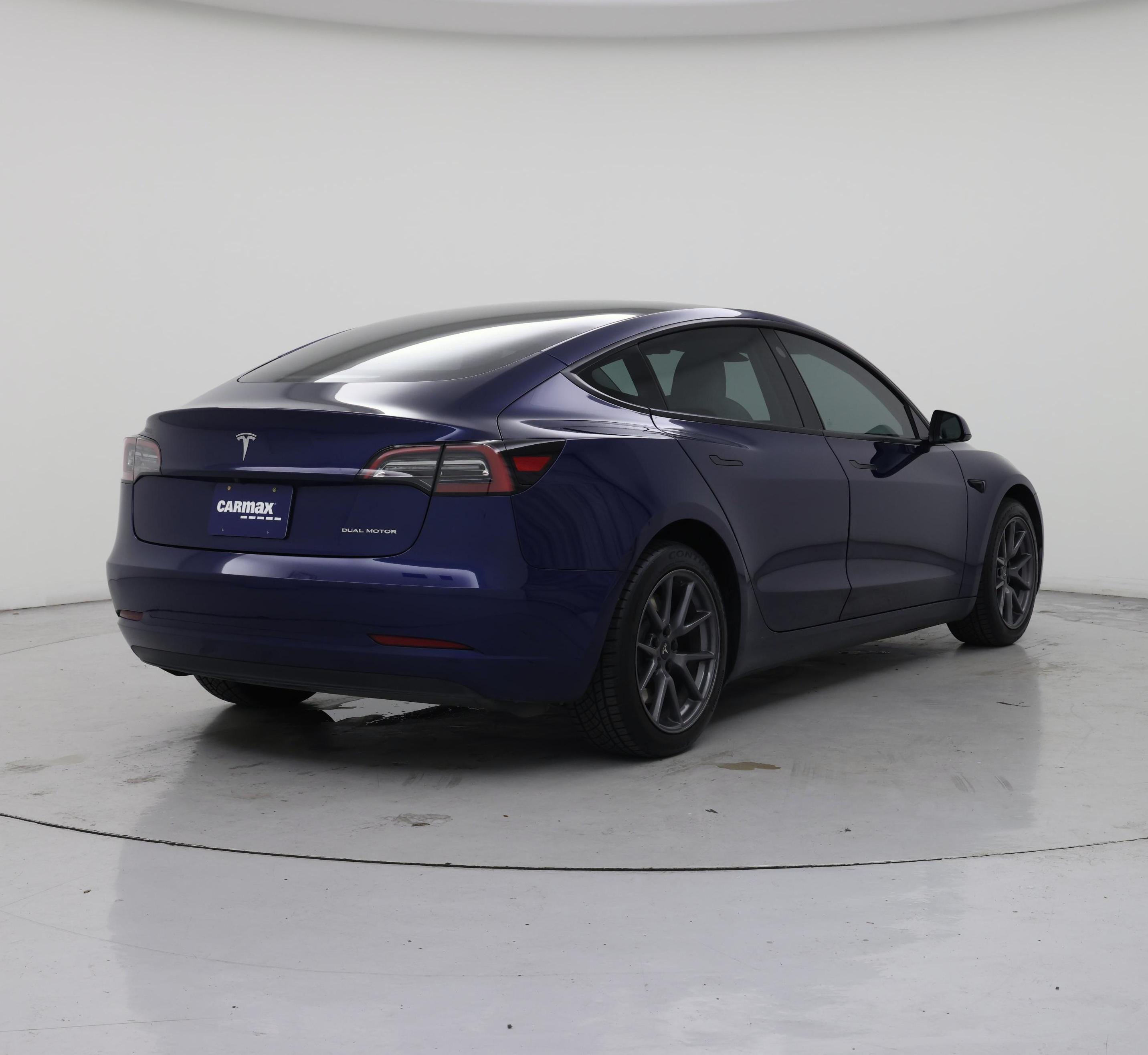 Thumbnail: 2023 Tesla Model 3 - 8