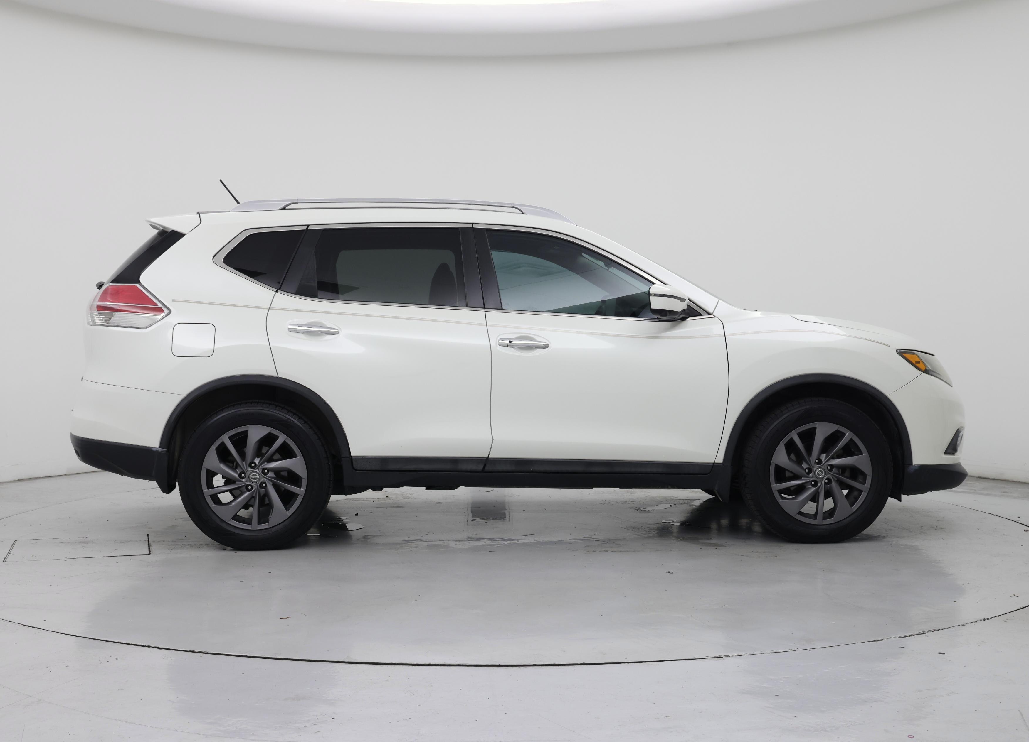 Thumbnail: 2016 Nissan Rogue - 7