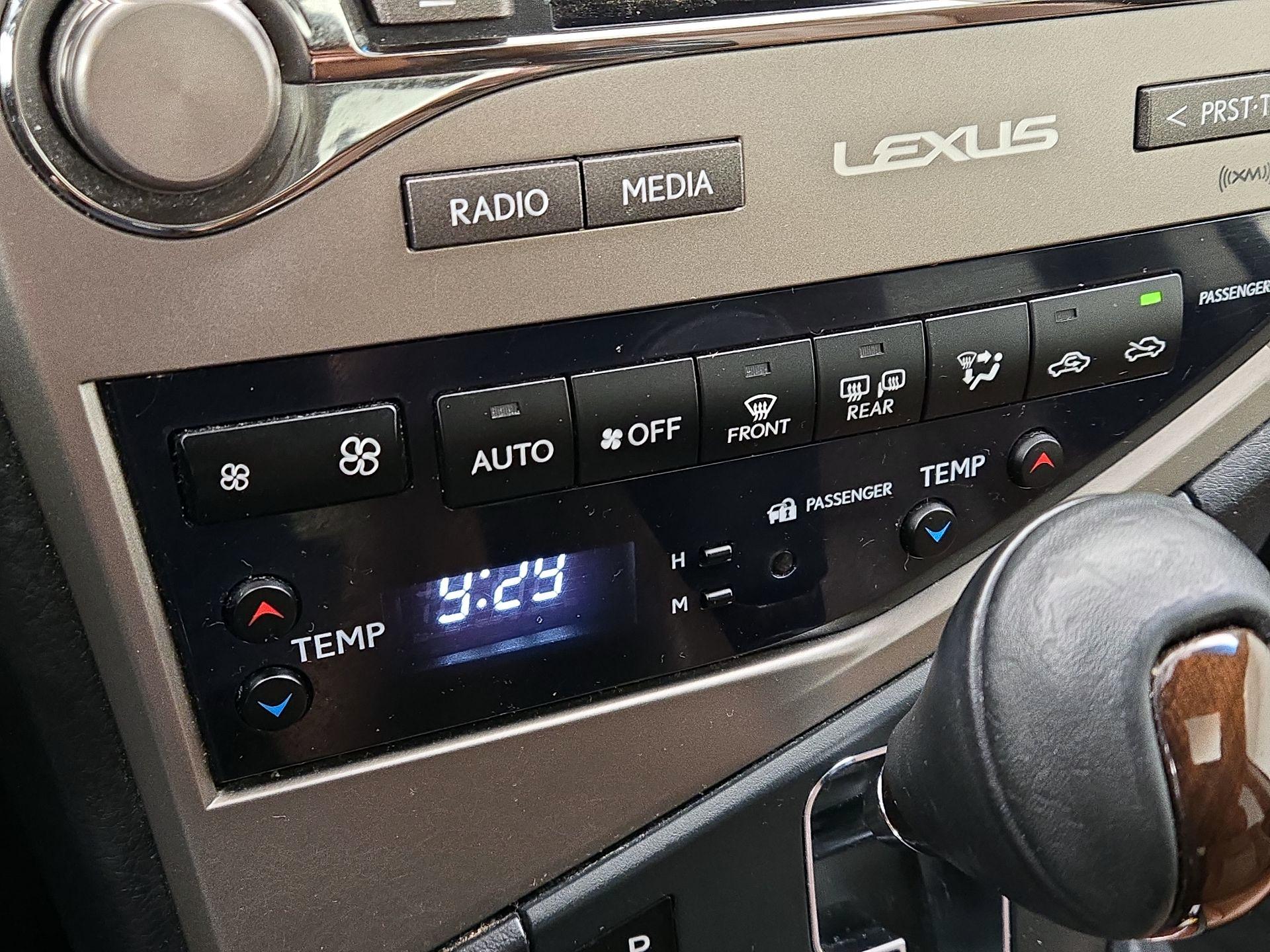 Thumbnail: 2015 Lexus RX - 16