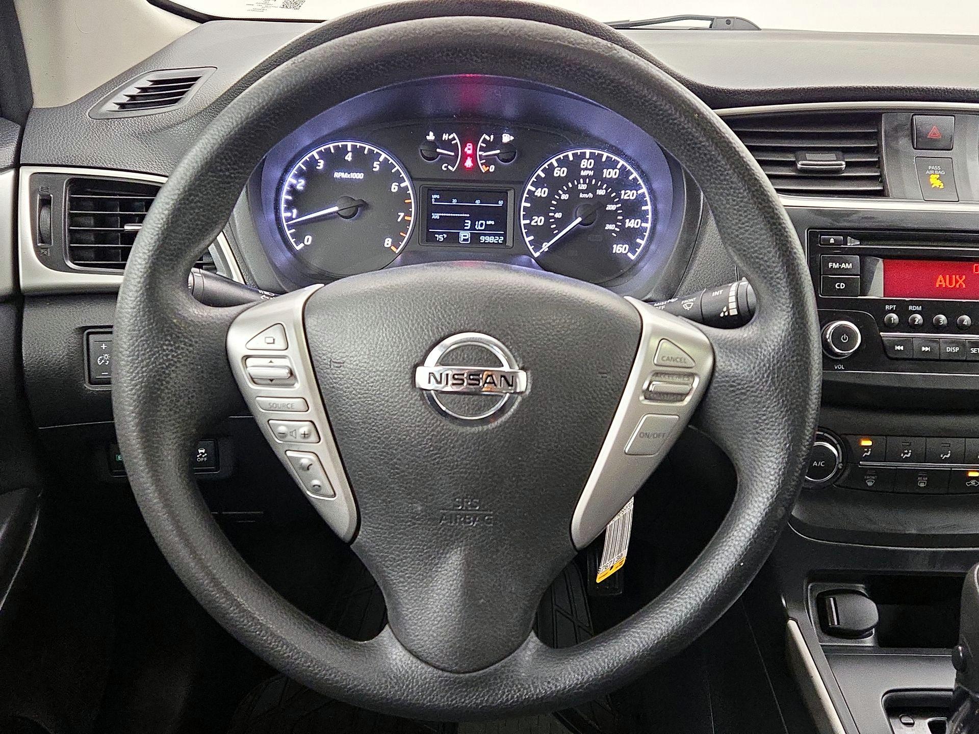 Thumbnail: 2017 Nissan Sentra - 10