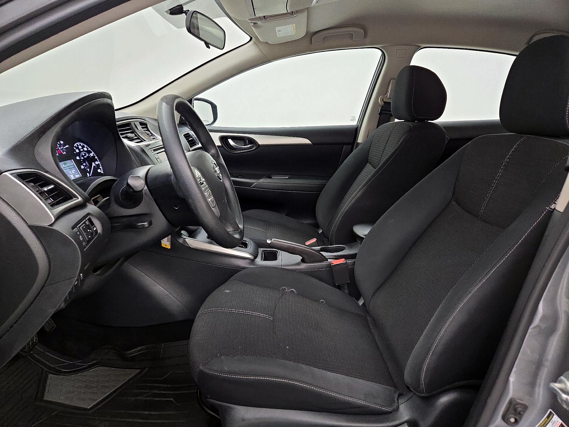 Thumbnail: 2017 Nissan Sentra - 11