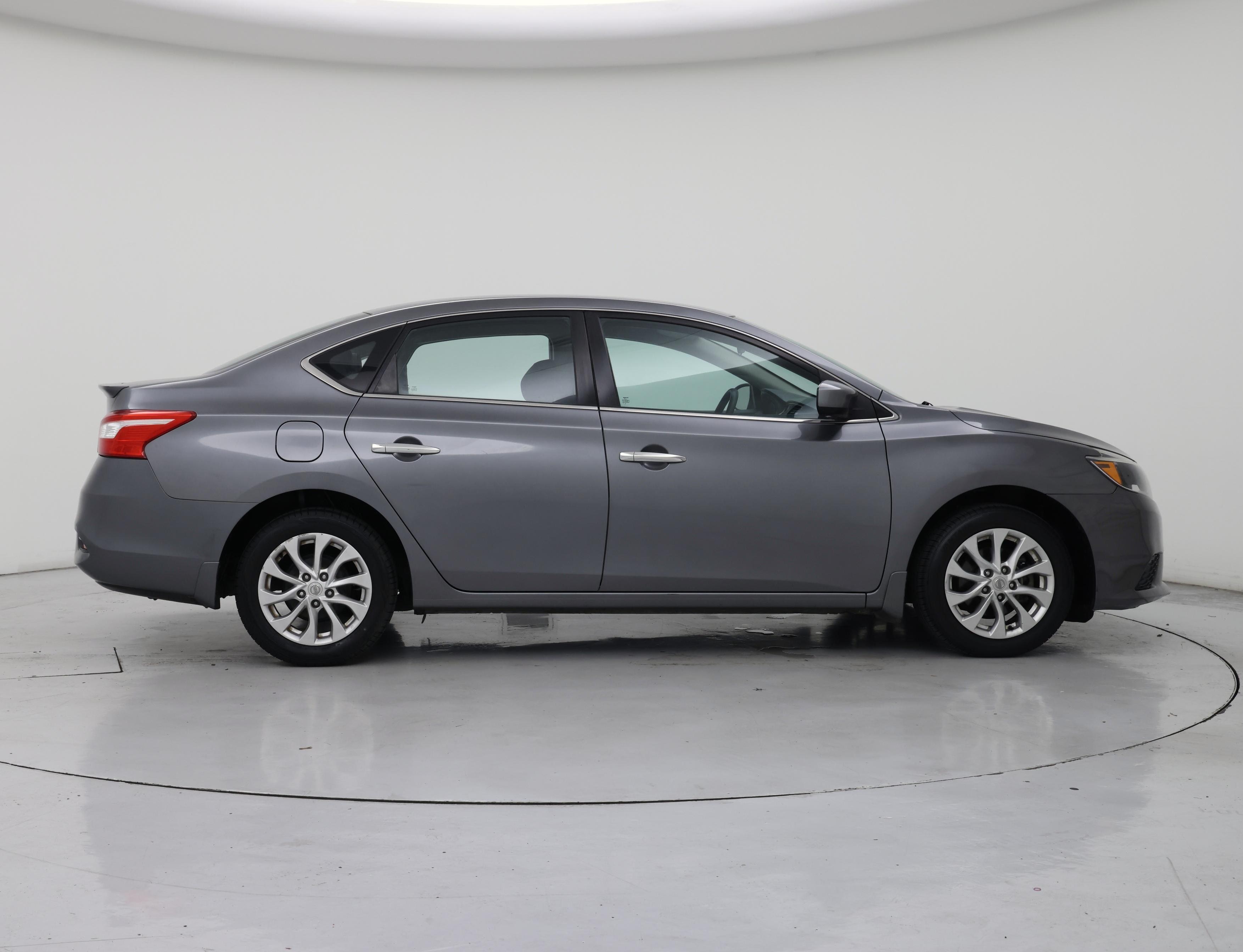 Thumbnail: 2017 Nissan Sentra - 7