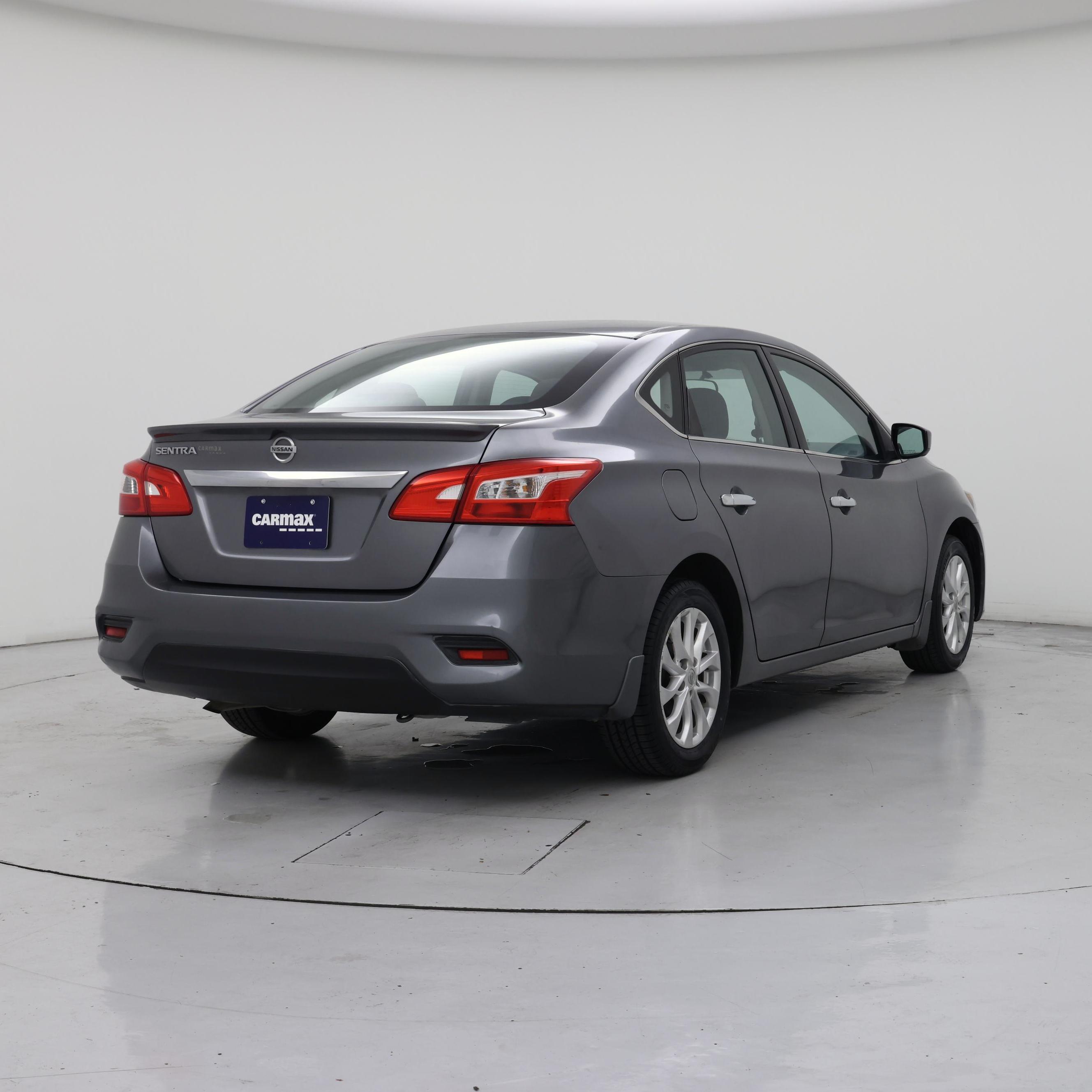 Thumbnail: 2017 Nissan Sentra - 8
