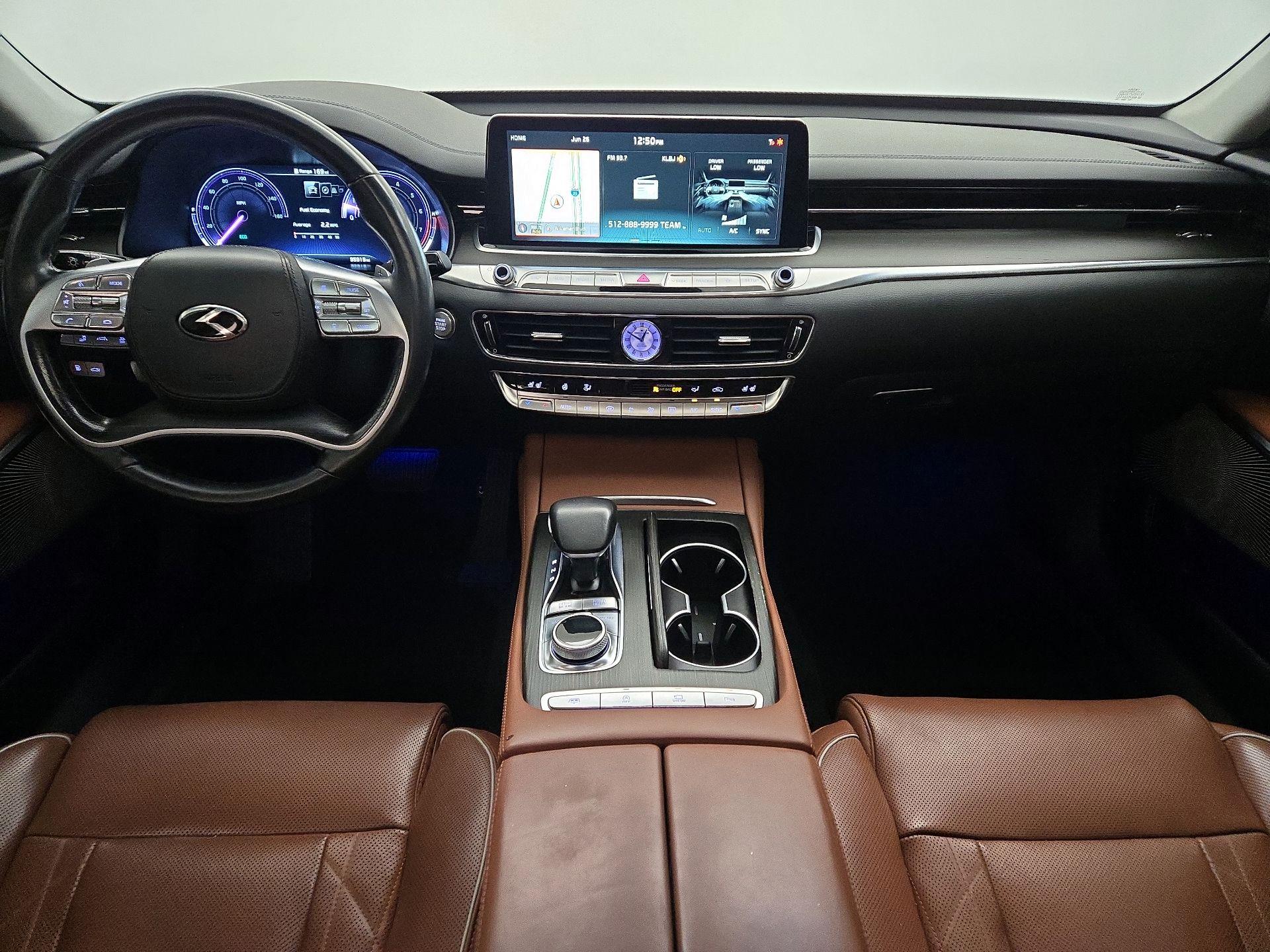 Thumbnail: 2019 Kia K900 - 9