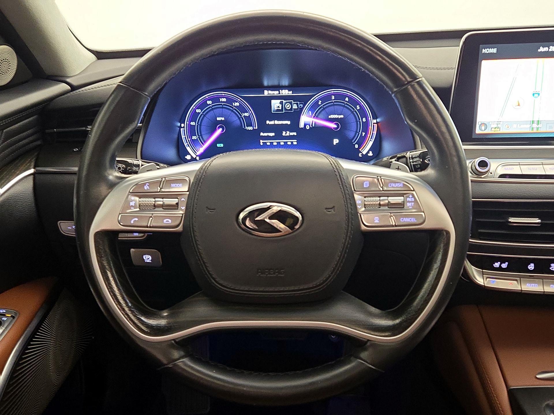 Thumbnail: 2019 Kia K900 - 10