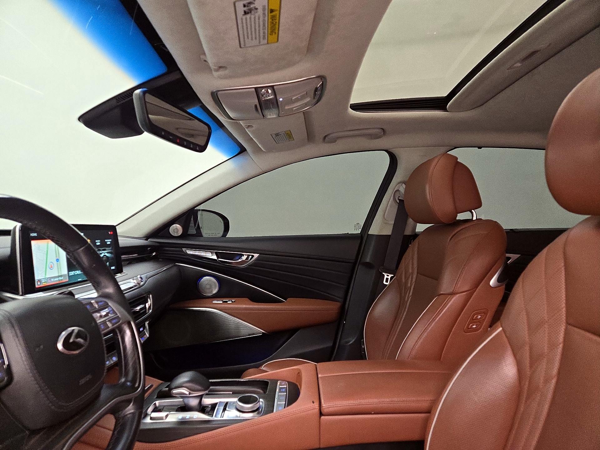 Thumbnail: 2019 Kia K900 - 20