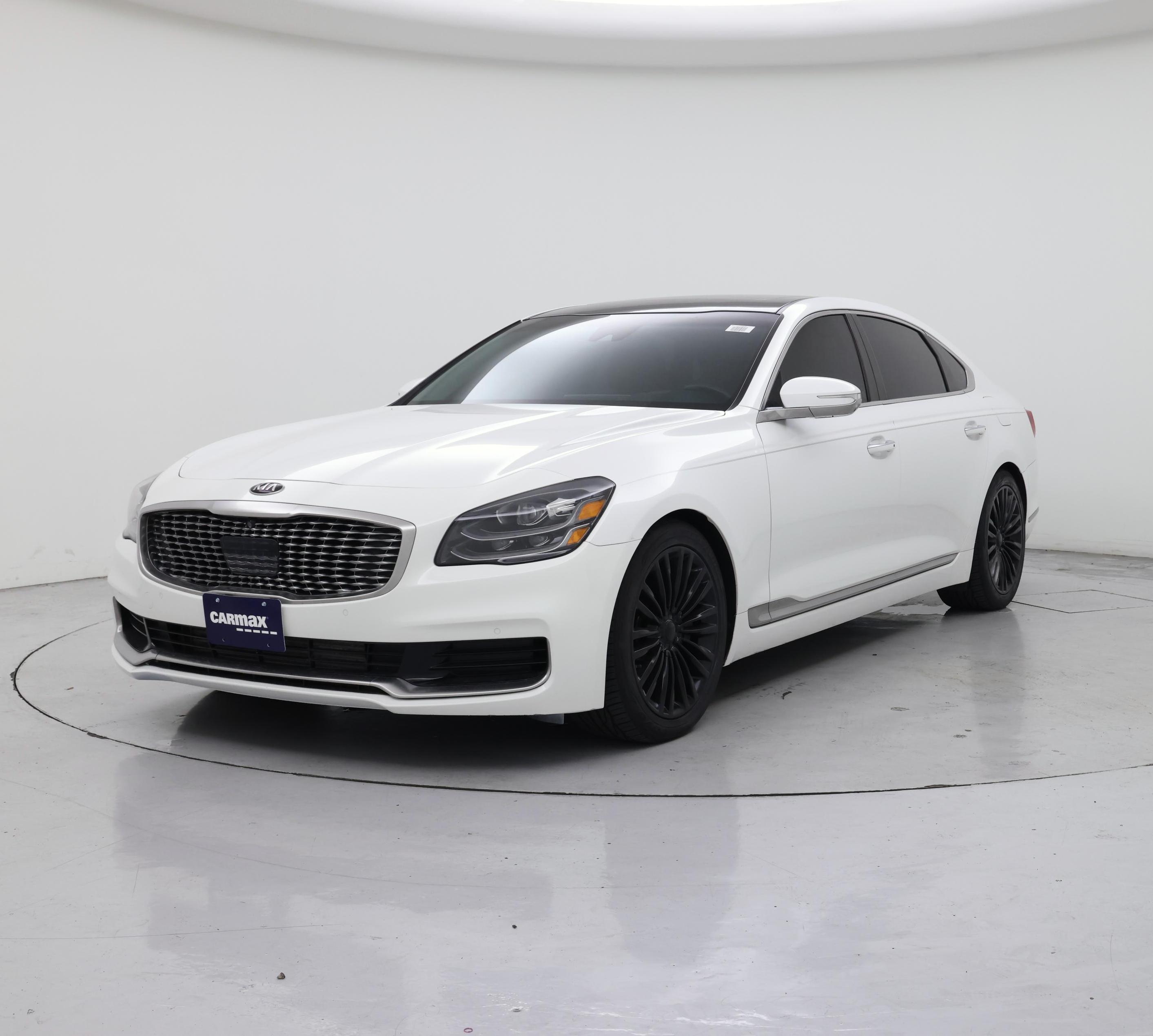 Thumbnail: 2019 Kia K900 - 4