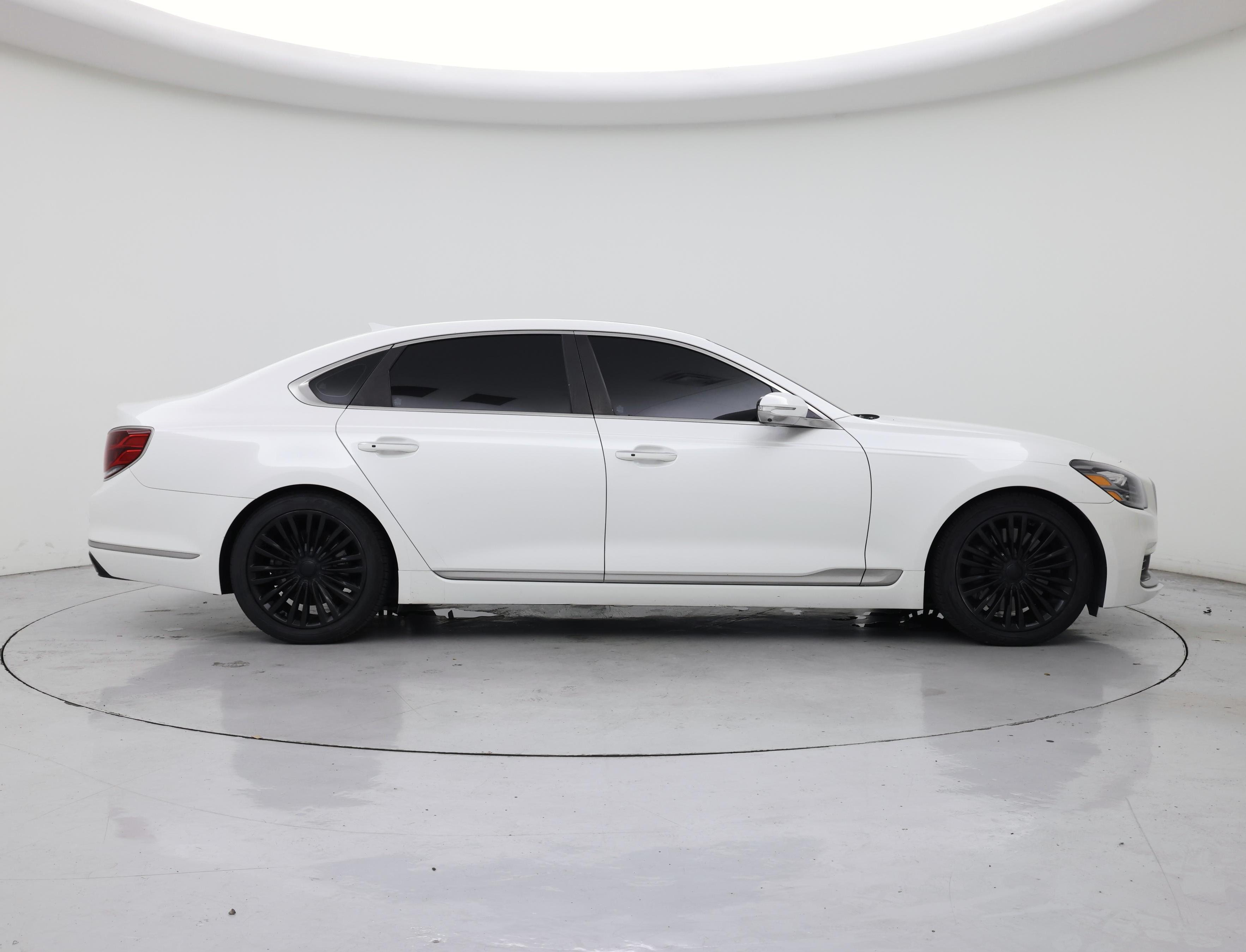 Thumbnail: 2019 Kia K900 - 7