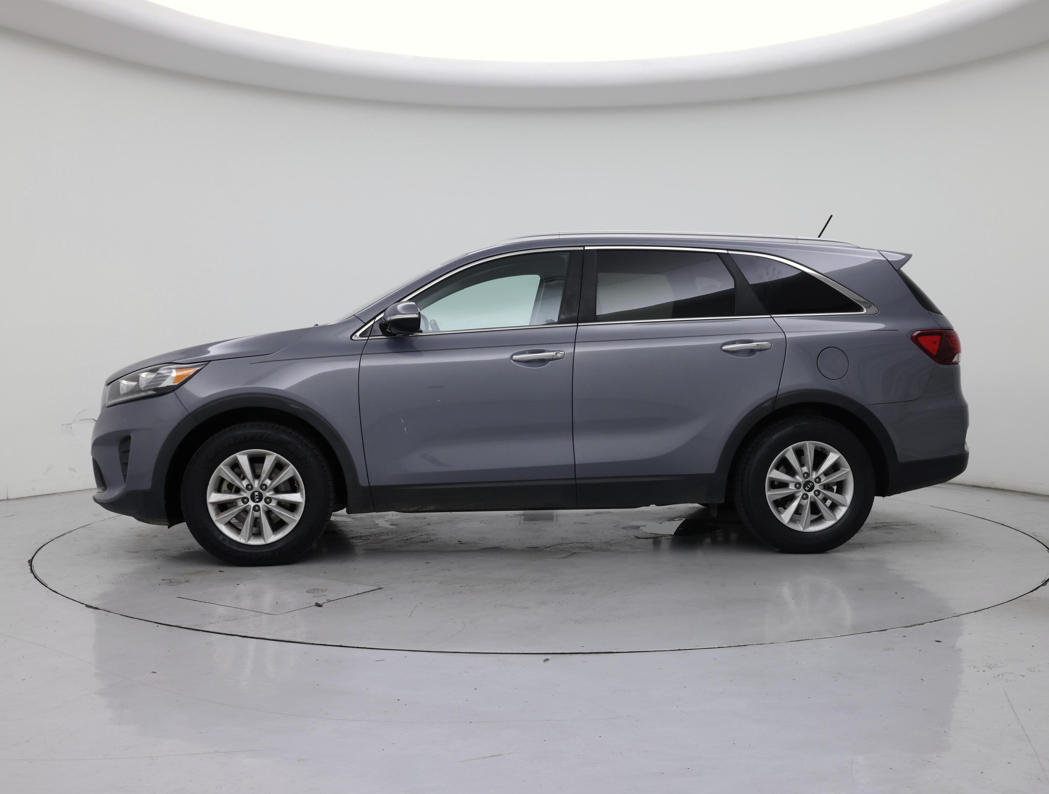 Thumbnail: 2020 Kia Sorento - 3