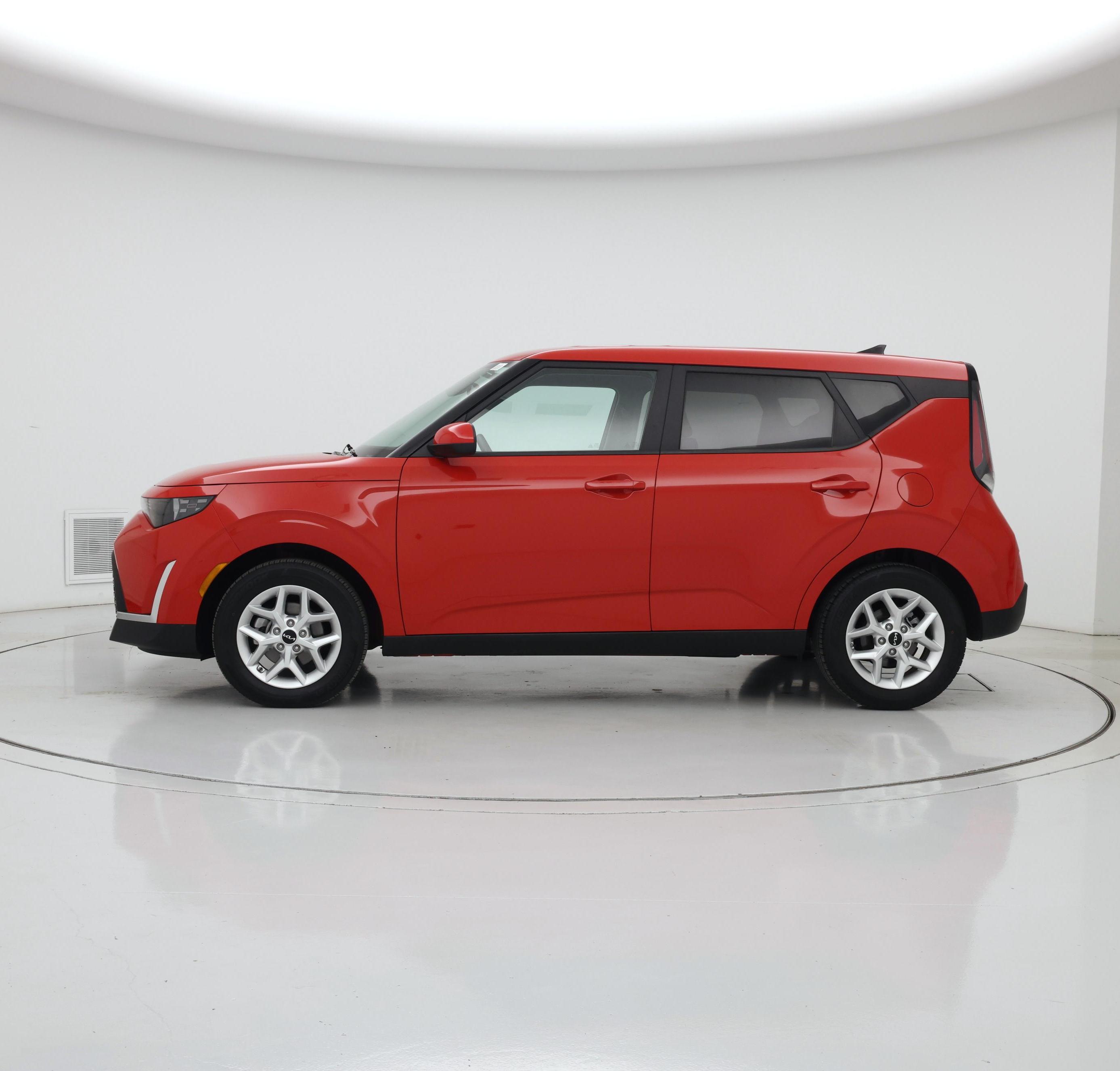 Thumbnail: 2023 Kia Soul - 3