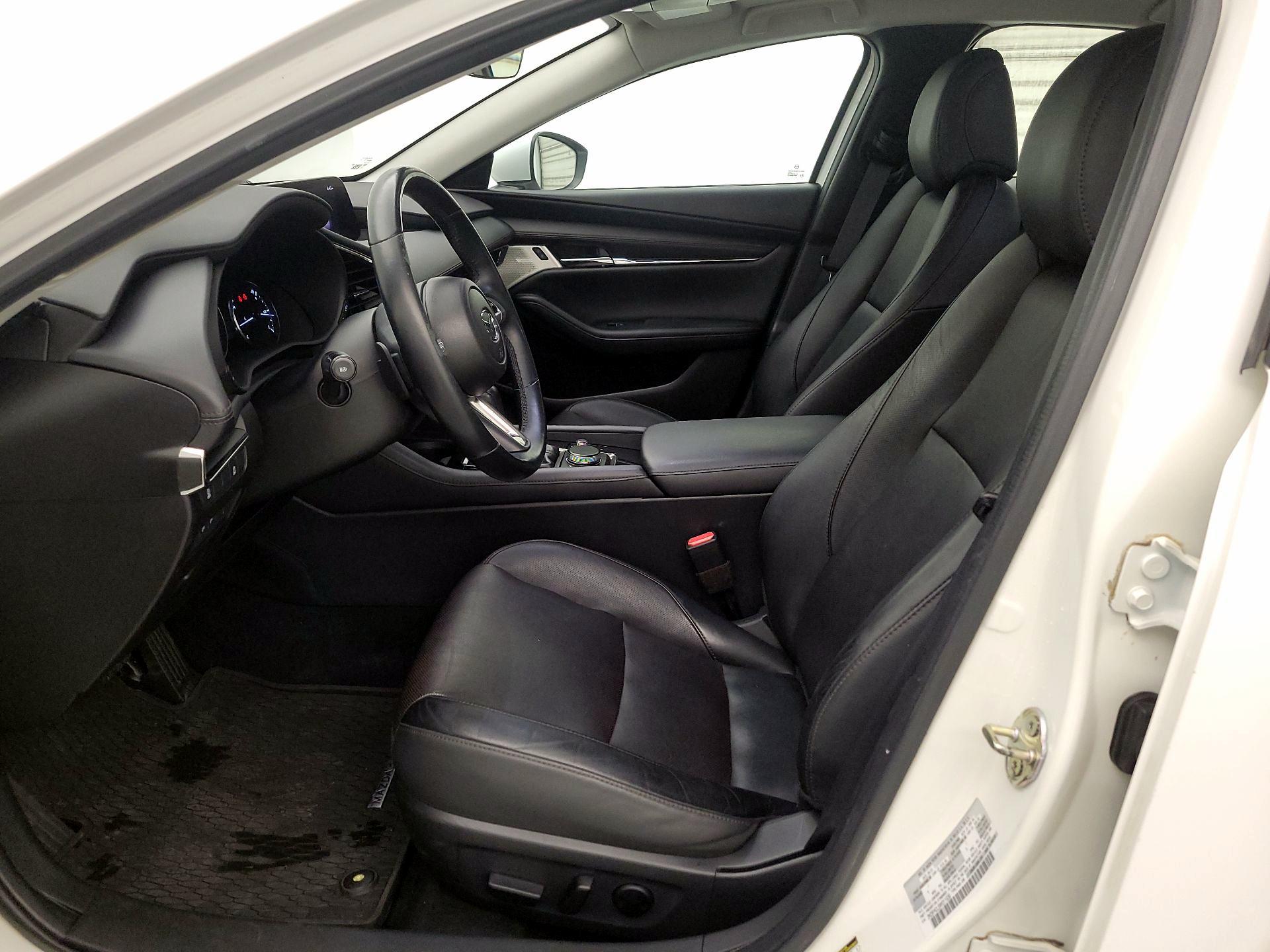 Thumbnail: 2022 Mazda Mazda3 - 11