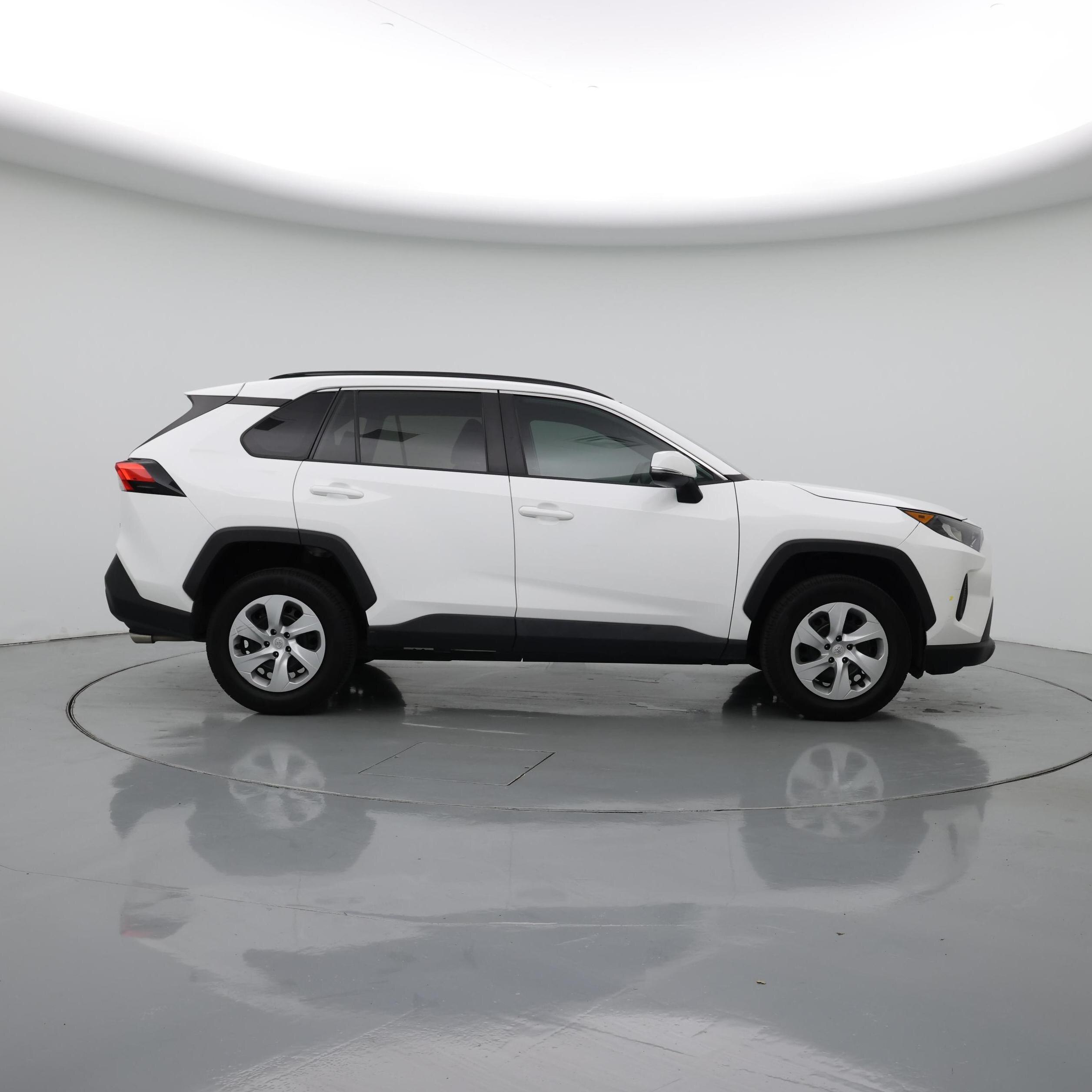 Thumbnail: 2019 Toyota RAV4 - 7