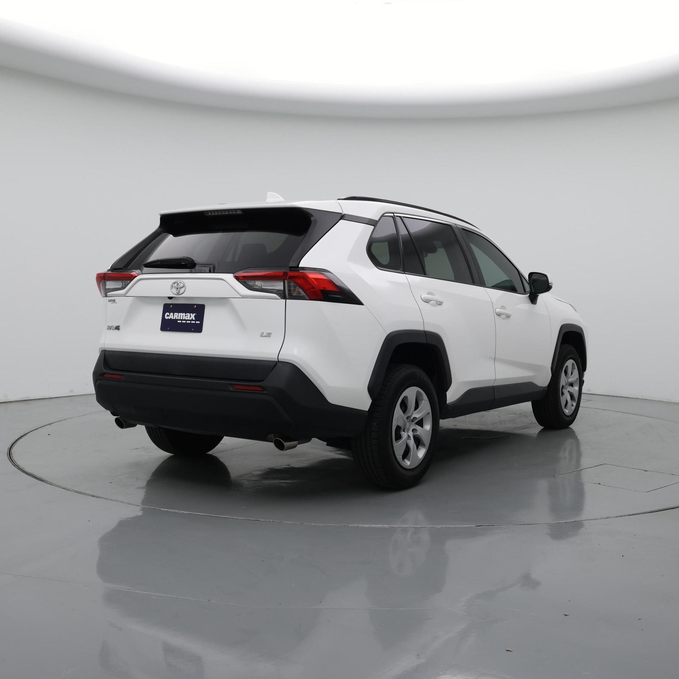Thumbnail: 2019 Toyota RAV4 - 8