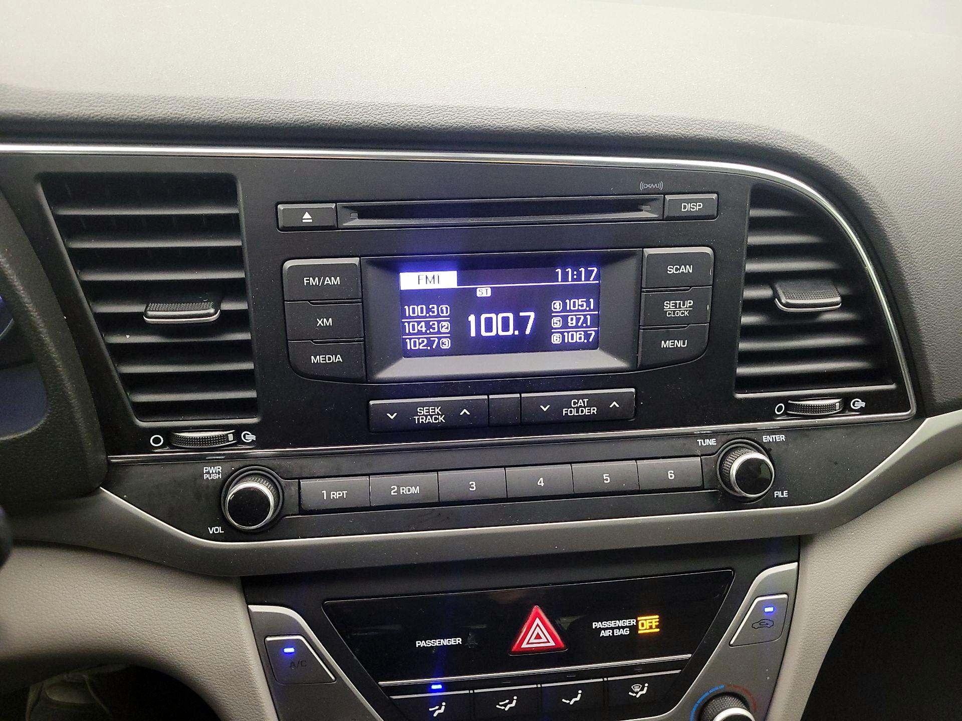 Thumbnail: 2017 Hyundai Elantra - 14