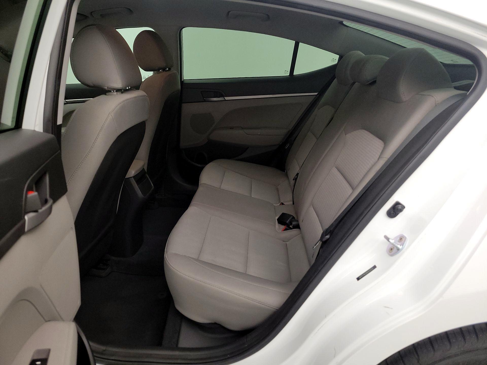 Thumbnail: 2017 Hyundai Elantra - 18