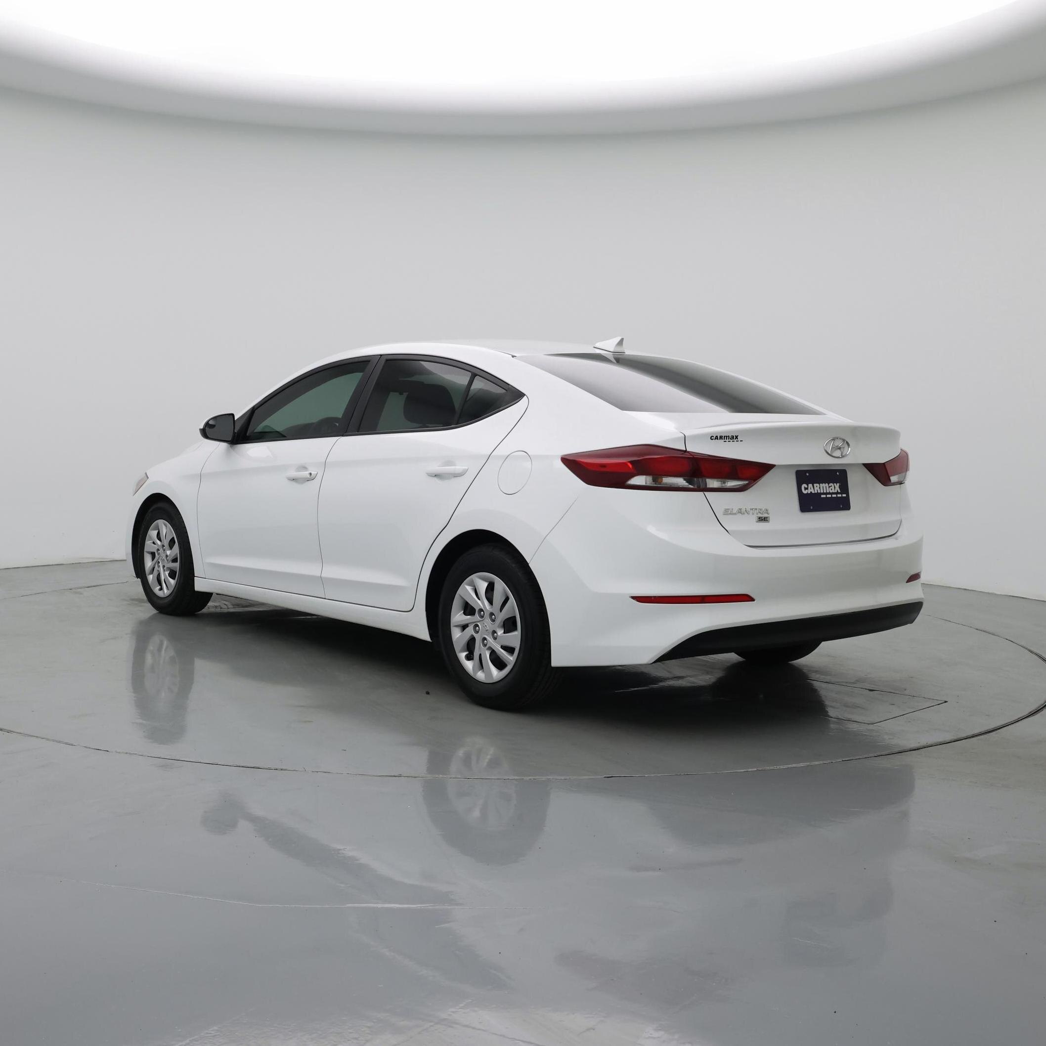 Thumbnail: 2017 Hyundai Elantra - 2