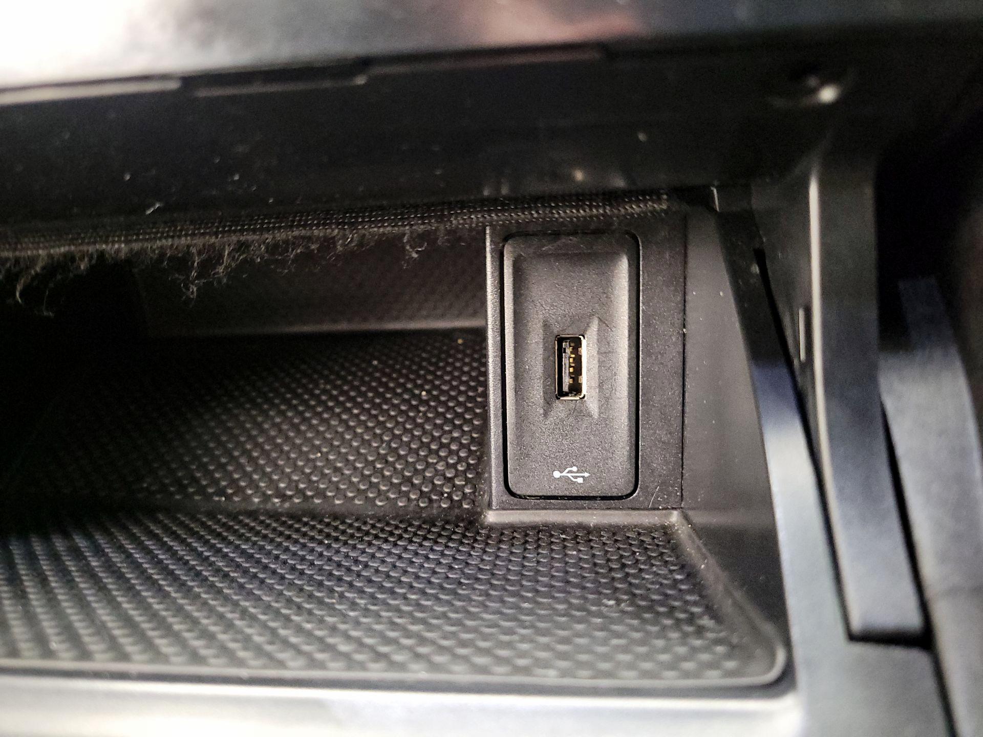 Thumbnail: 2018 Volkswagen Golf - 18