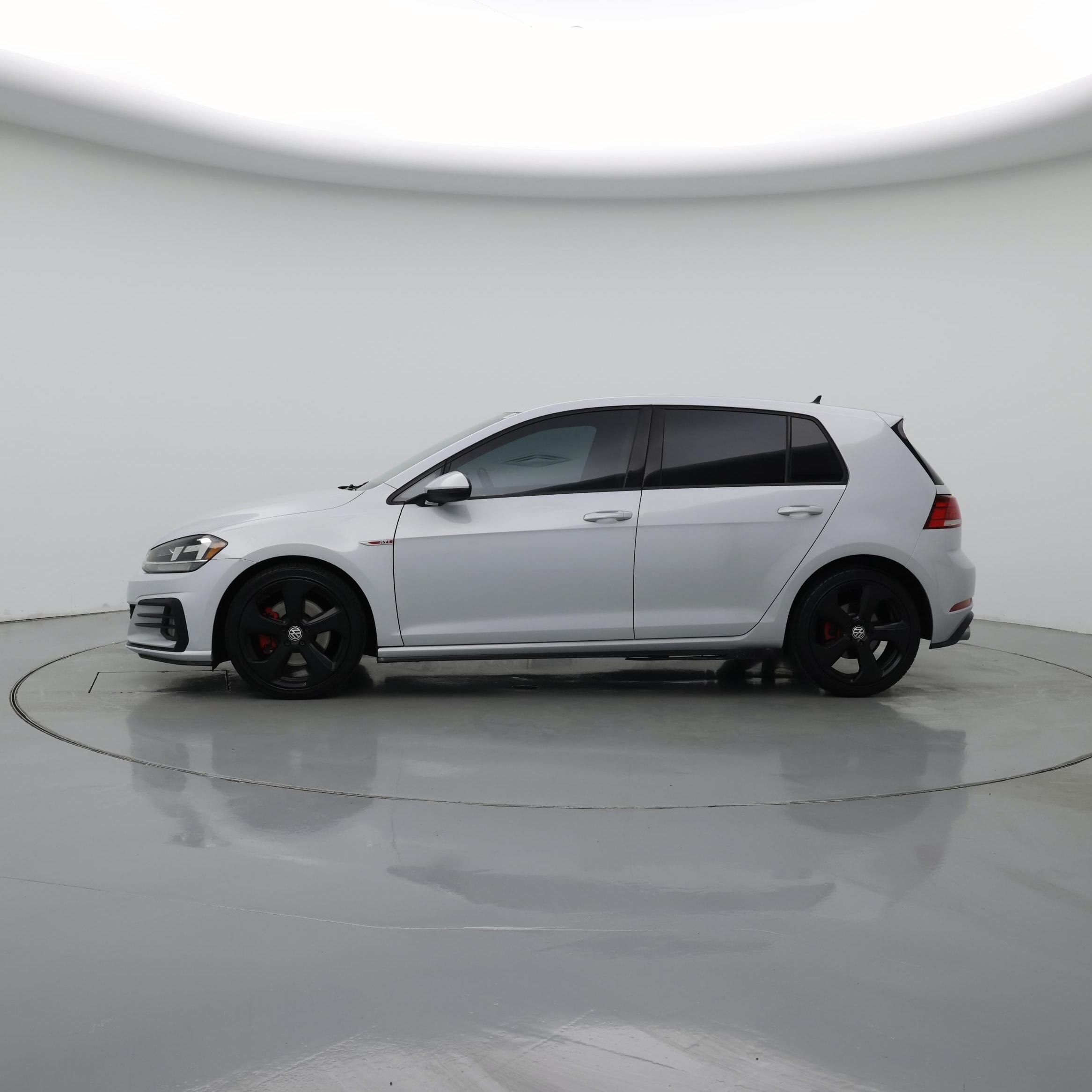 Thumbnail: 2018 Volkswagen Golf - 3