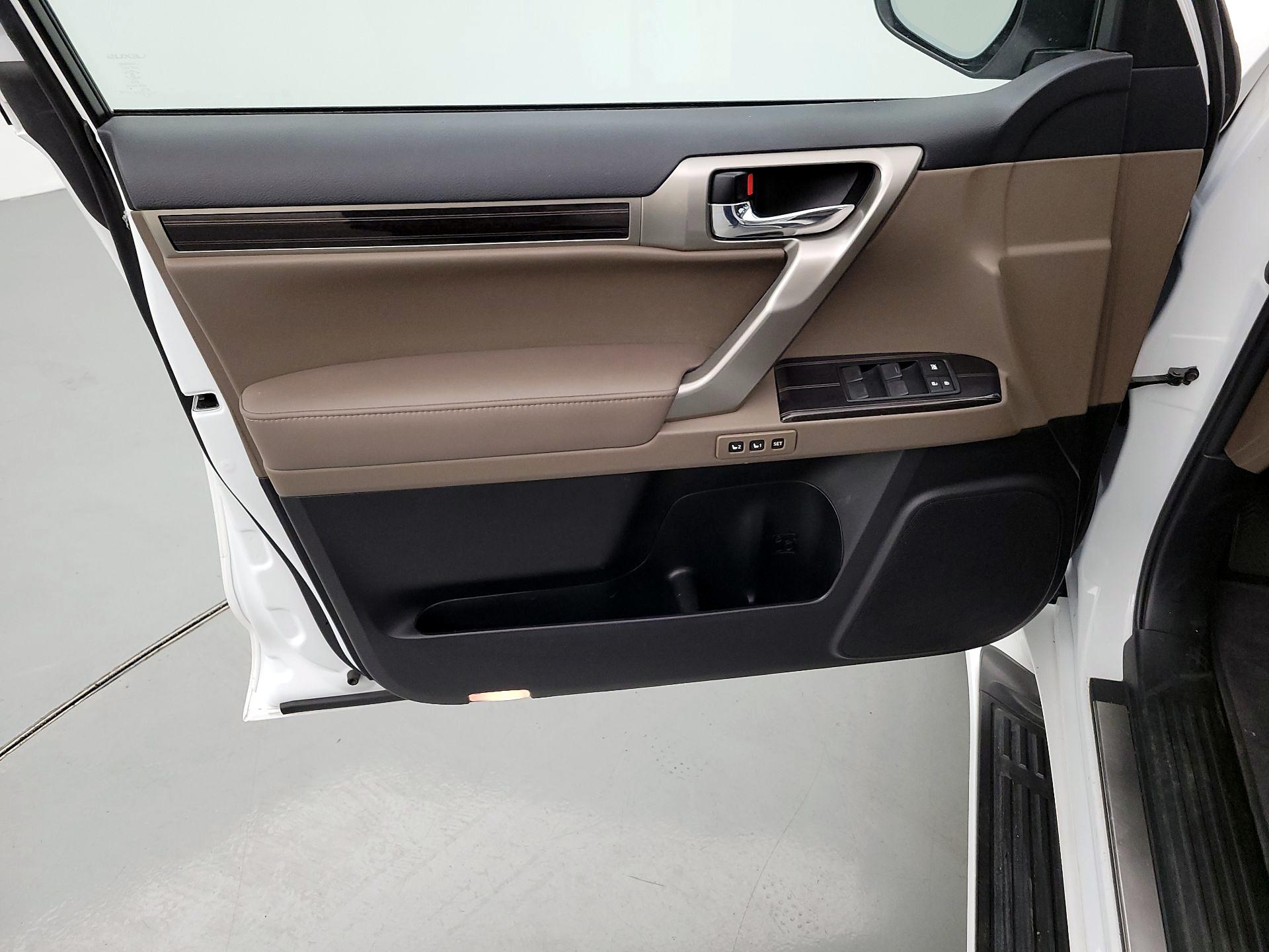 Thumbnail: 2021 Lexus GX - 12