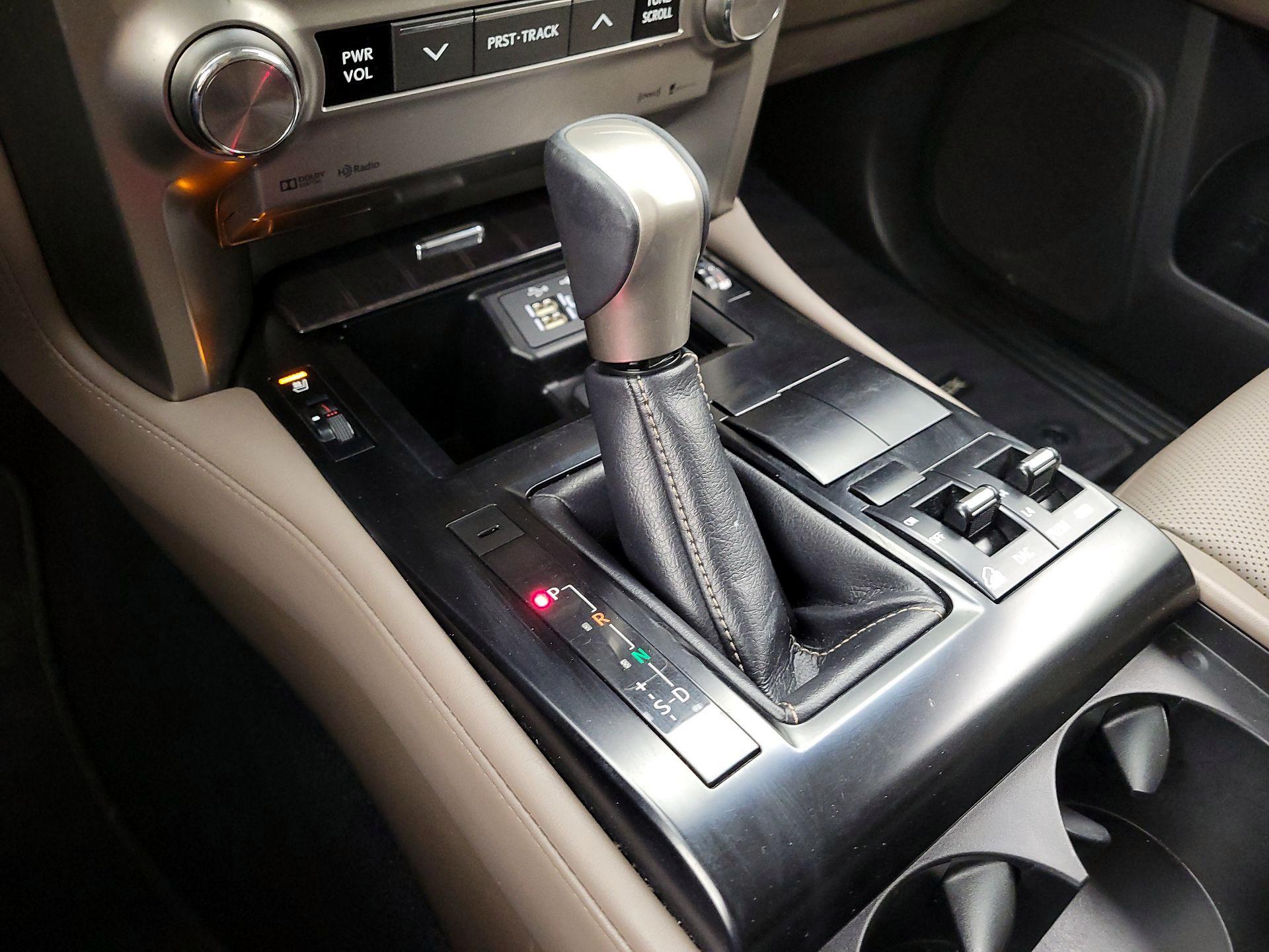 Thumbnail: 2021 Lexus GX - 18