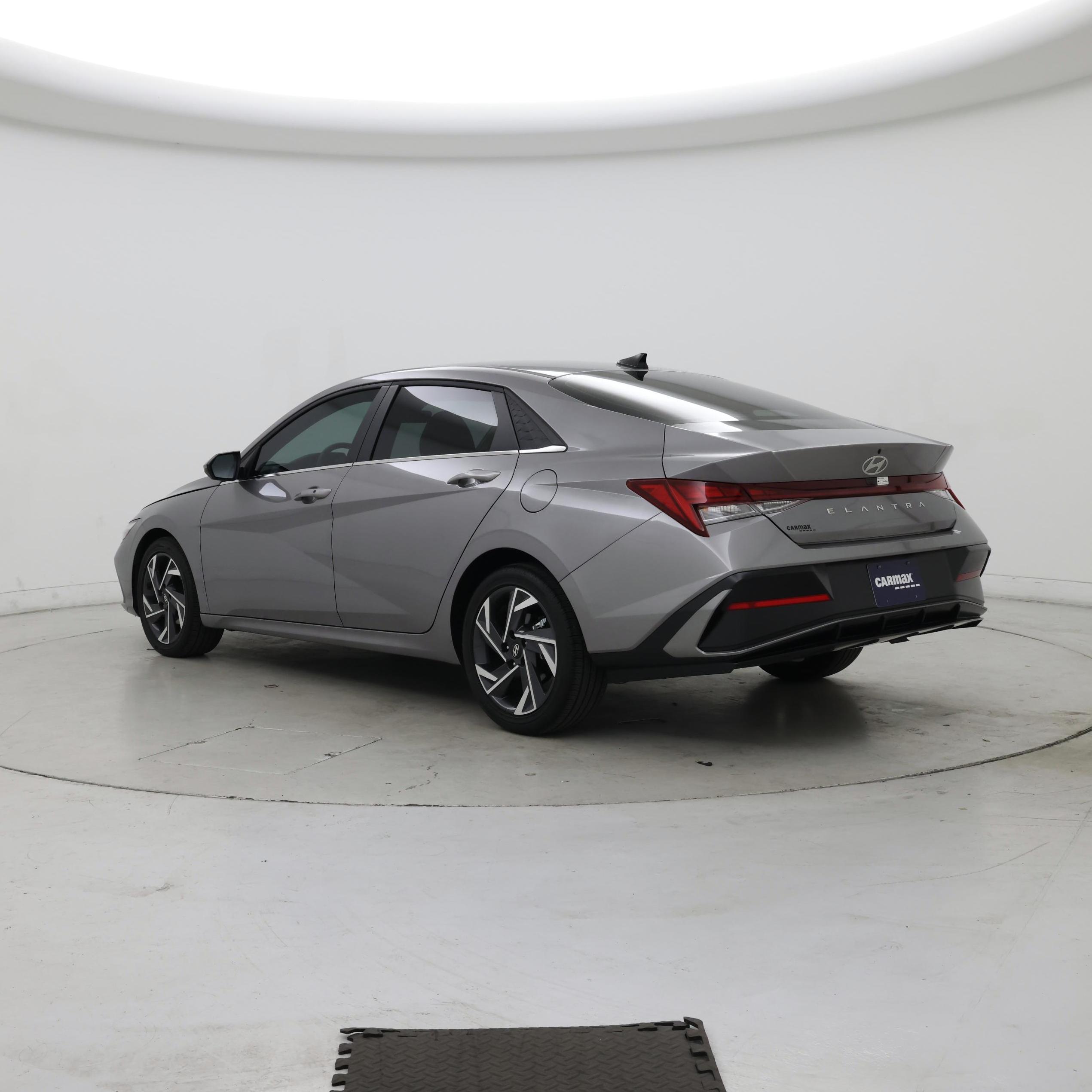 Thumbnail: 2025 Hyundai Elantra - 2